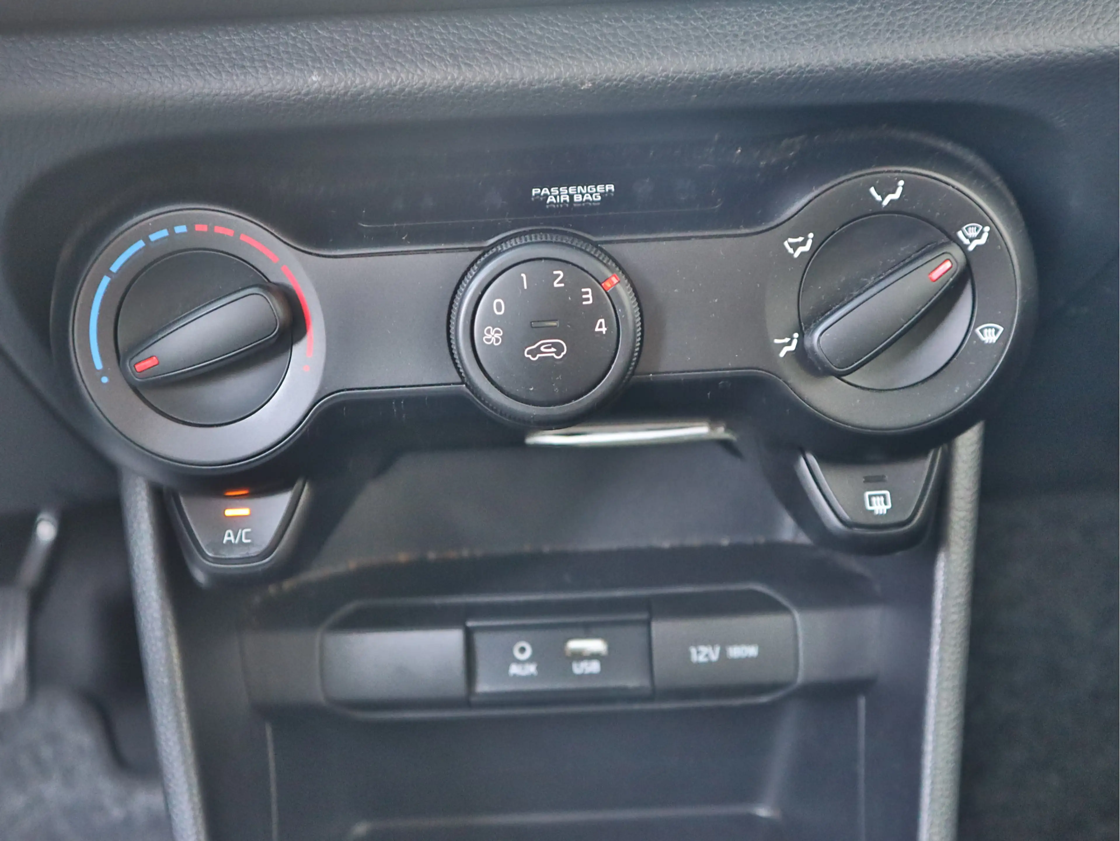 Kia Picanto 1.0 MPi ComfortPlusLine | Navigatie | Camera | Cru — photo 13