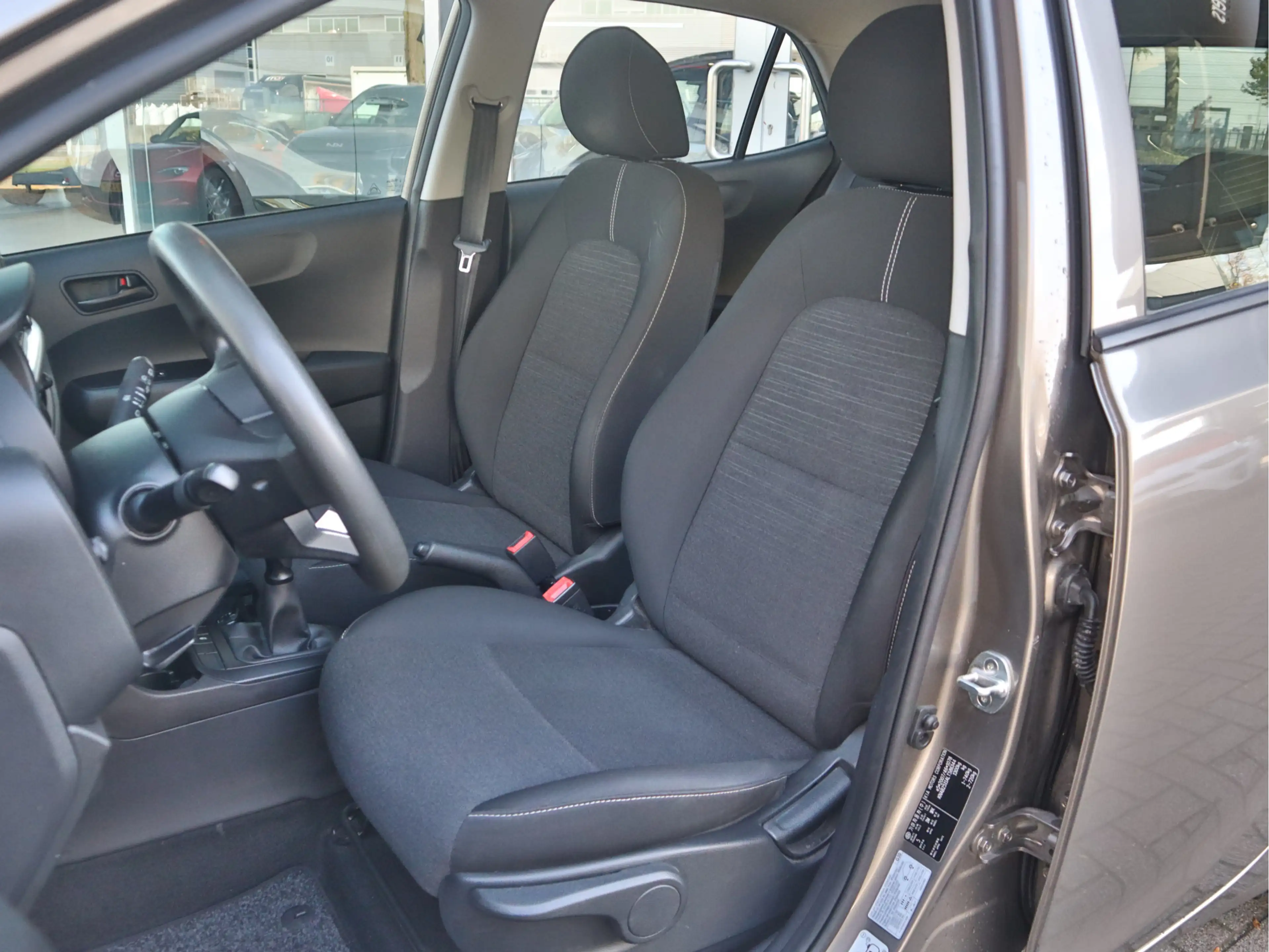 Kia Picanto 1.0 MPi ComfortPlusLine | Navigatie | Camera | Cru — photo 11