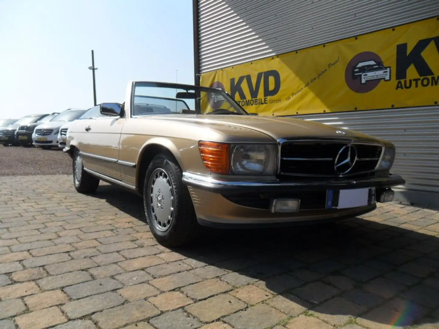 Mercedes-Benz SL 560 Or - 1
