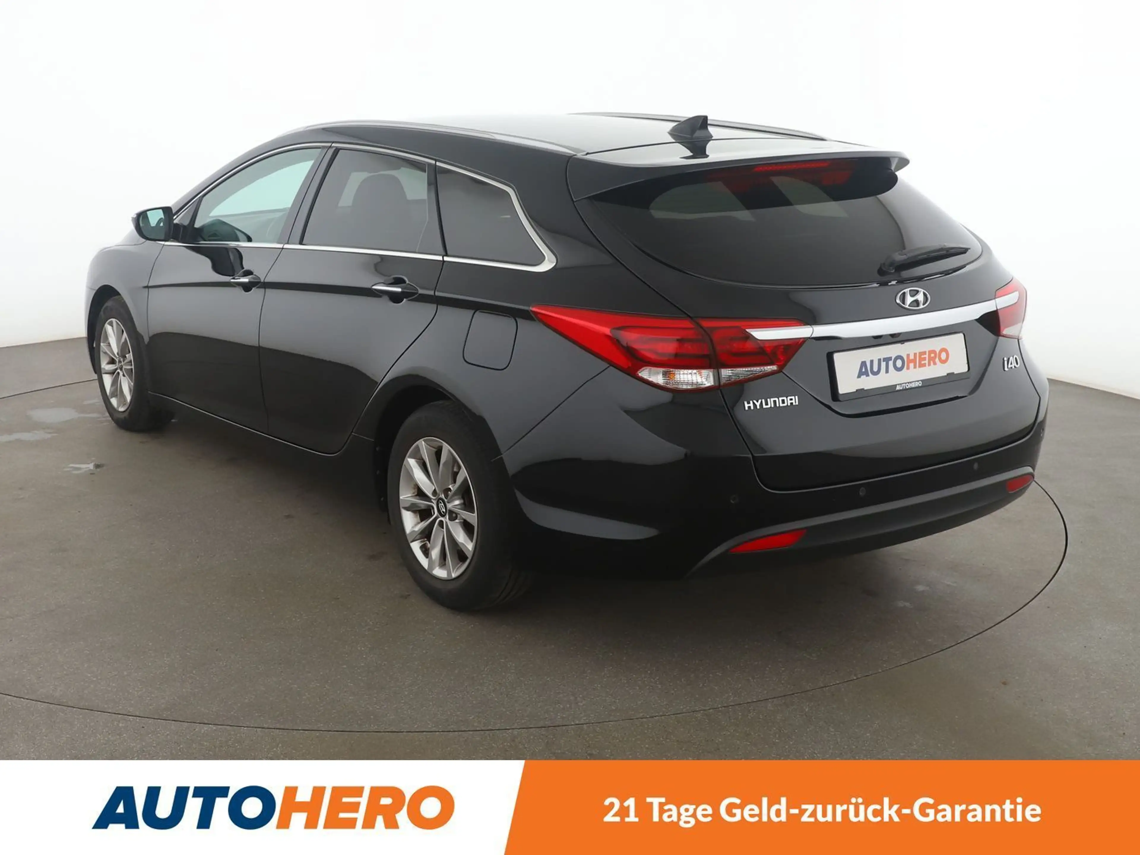 Hyundai i40 1.6 Trend Blue*NAVI*TEMPO*CAM*PDC*SHZ*KLIMA* — photo 4