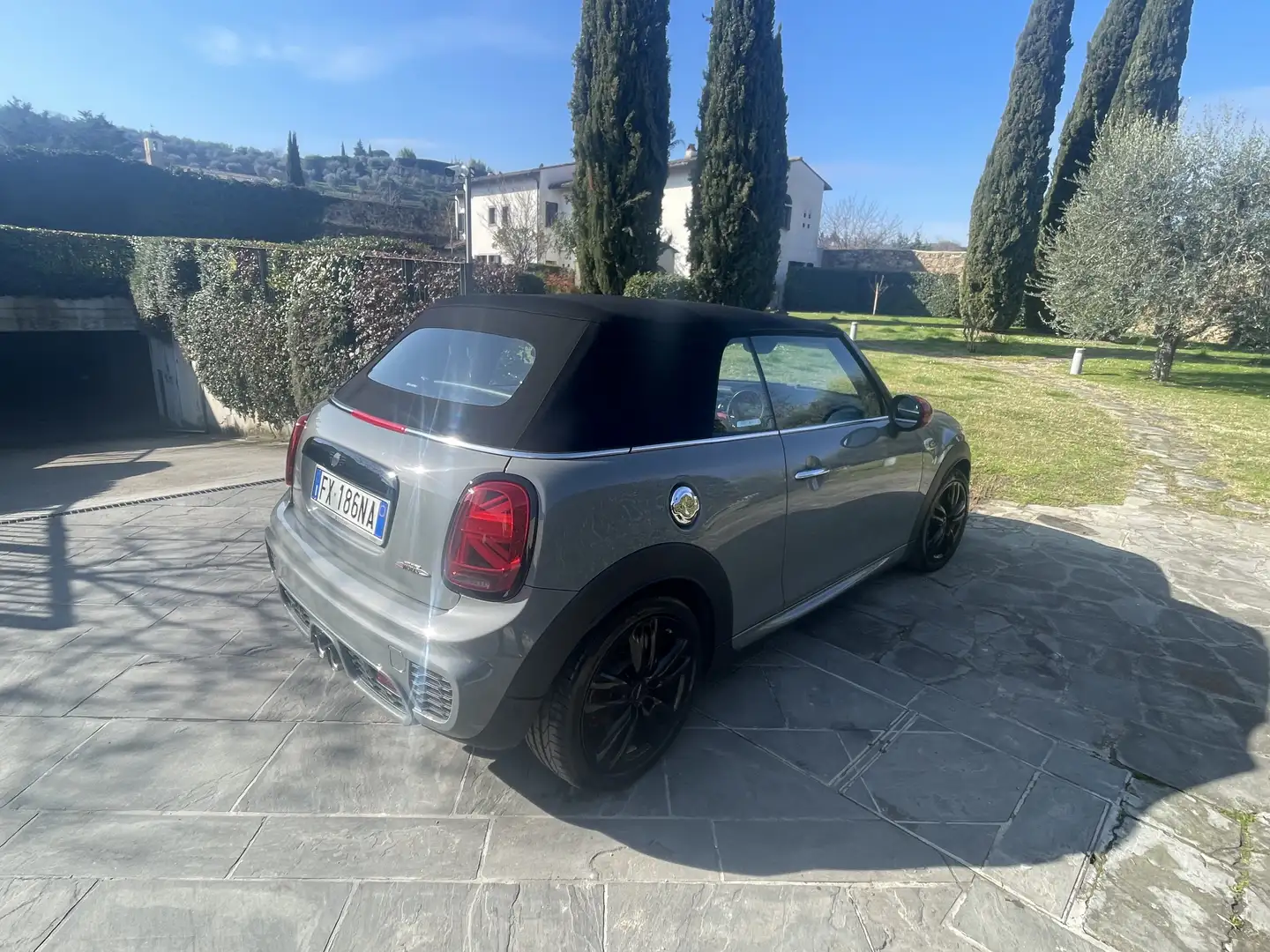 MINI John Cooper Works Cabrio - 2