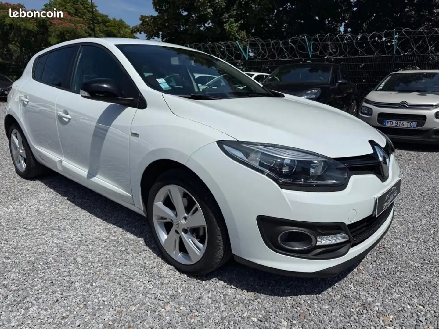 Renault Megane Mégane III Berline TCE 115 Energy eco2 LIMITED TRE Blanc - 1