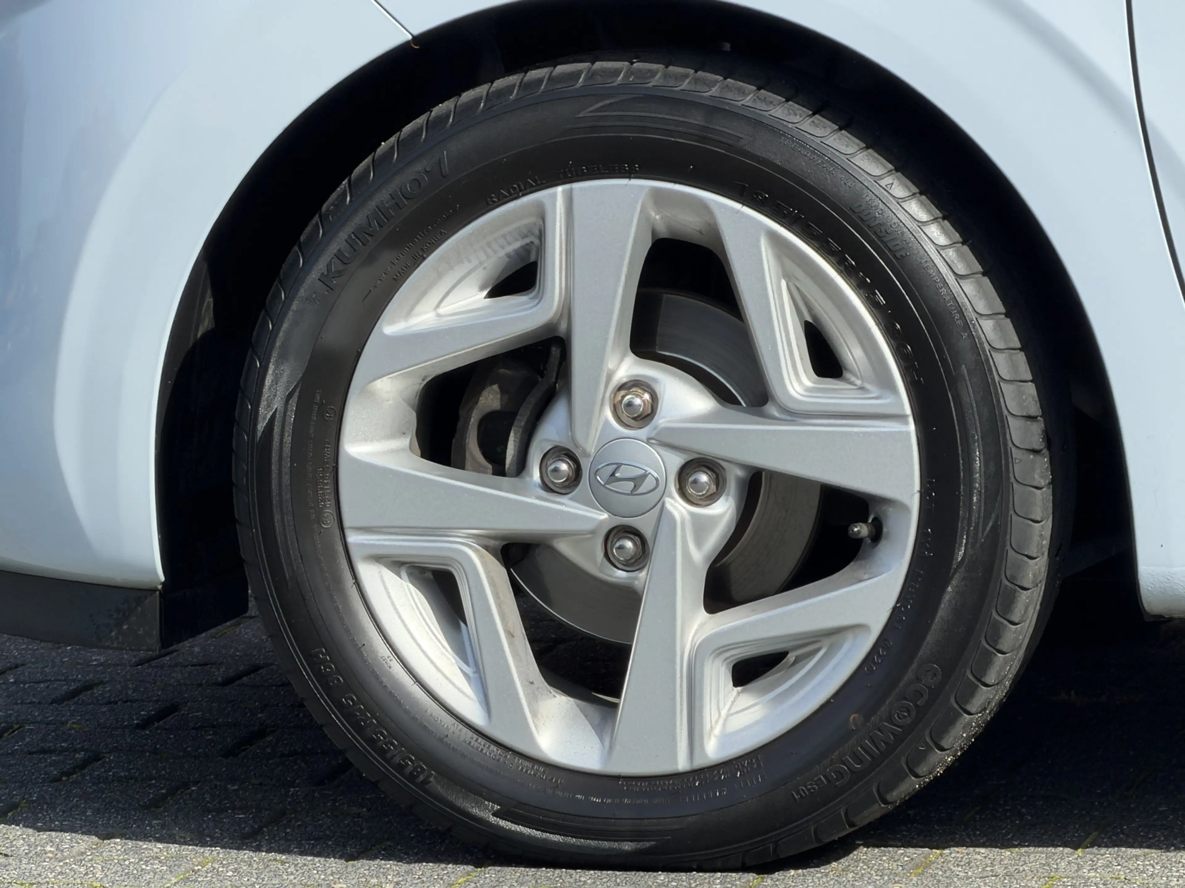 Hyundai i10 1.0 Comfort 5-zits Lm velgen / Automaat — photo 9