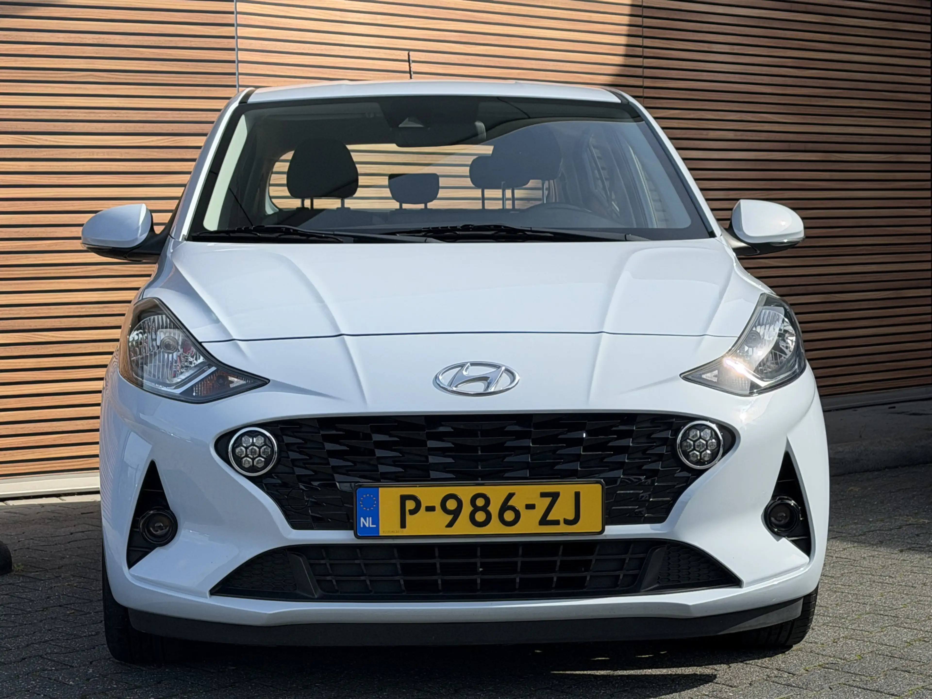 Hyundai i10 1.0 Comfort 5-zits Lm velgen / Automaat — photo 3