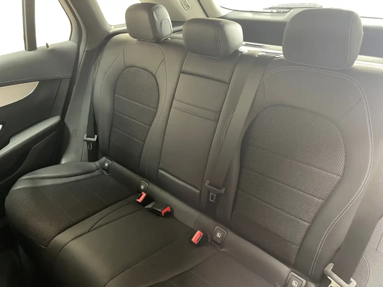 Mercedes-Benz GLC 220 d 4matic Exclusive+MBUX+Cam+LED+Navi+AUT 8