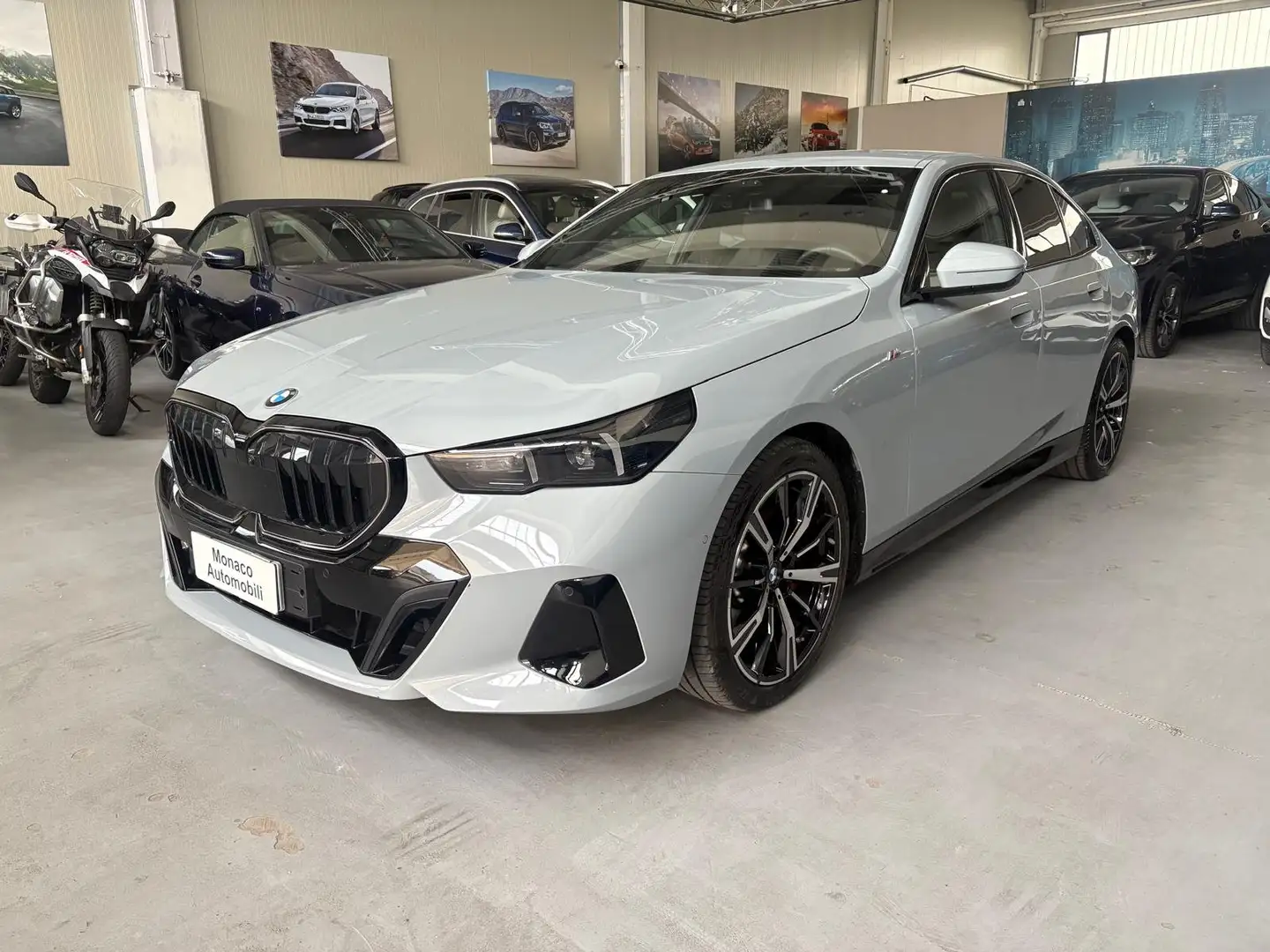 BMW 520 520d 48V Msport auto Grigio - 1