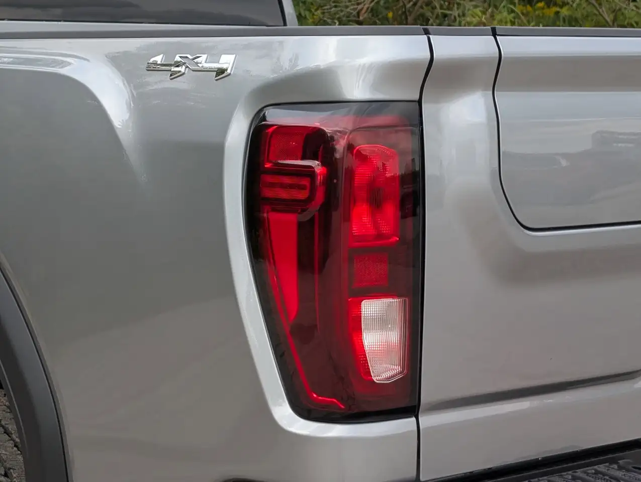 GMC Sierra 2500HD снимка GMC Sierra 2500HD