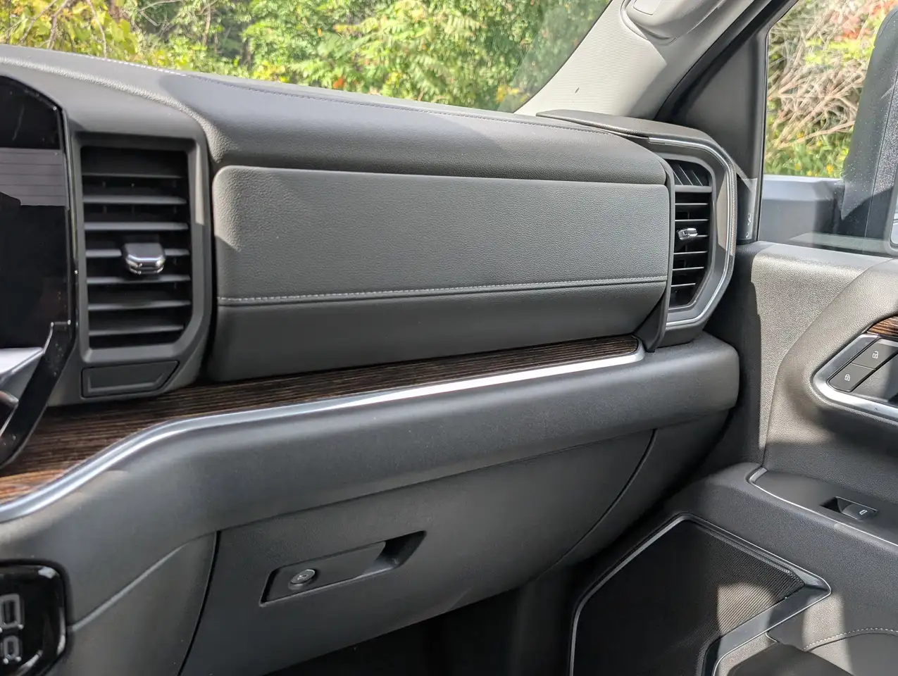 GMC Sierra 2500HD снимка GMC Sierra 2500HD