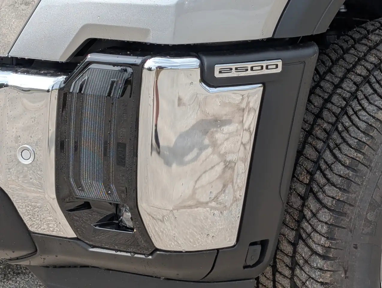 GMC Sierra 2500HD снимка GMC Sierra 2500HD