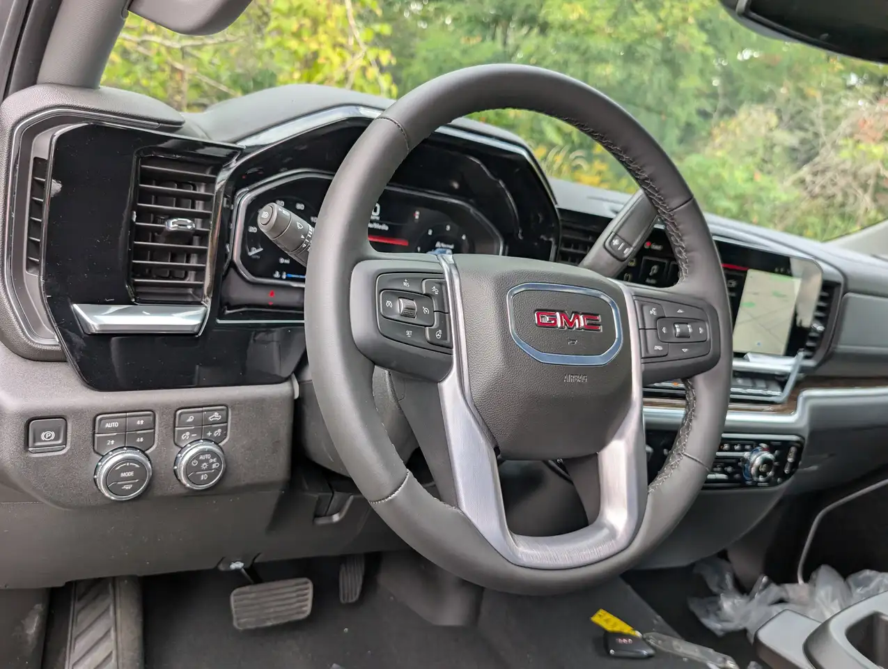 GMC Sierra 2500HD снимка GMC Sierra 2500HD