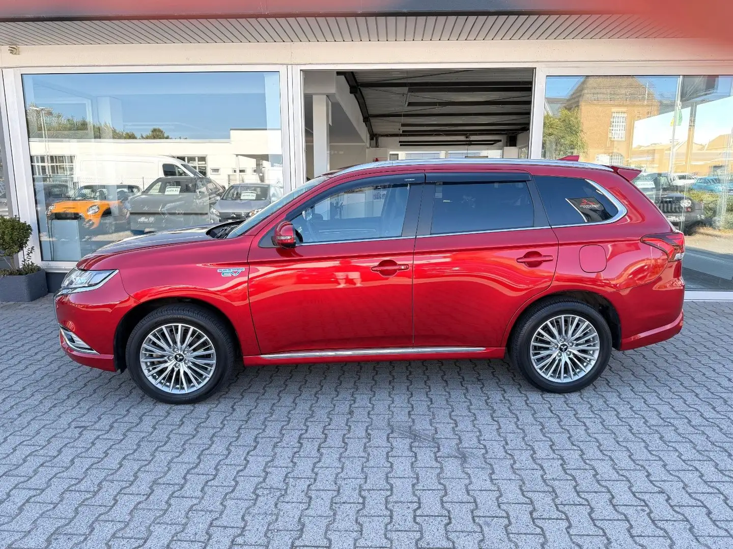 Mitsubishi Outlander PHEV Plus Spirit 4WD *1. HD*AHK*SCHECK Rosso - 2