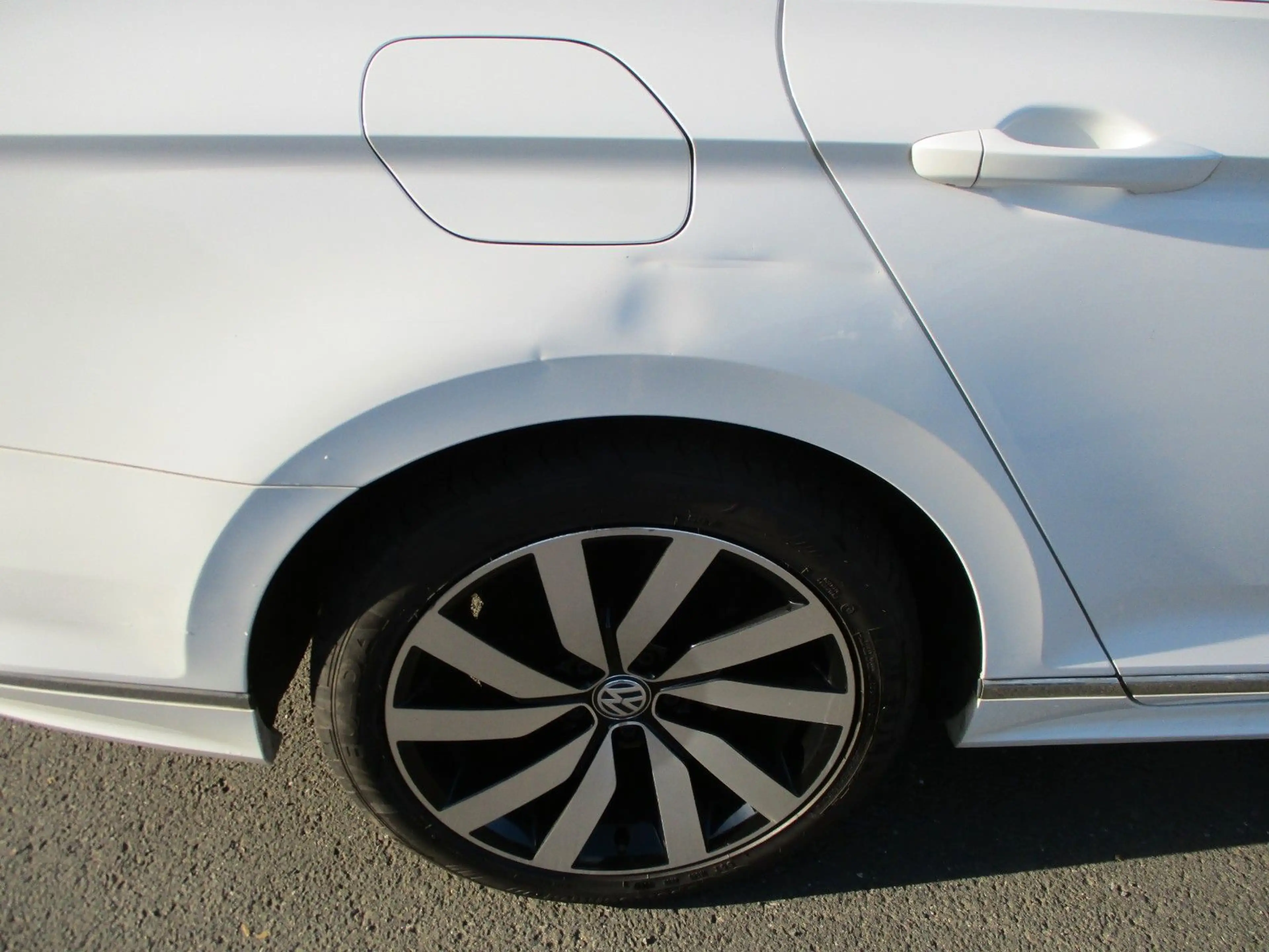 Volkswagen Passat Variant Passat R-Line Comfortline Unfallfrei 1 Hand DSG — photo 25