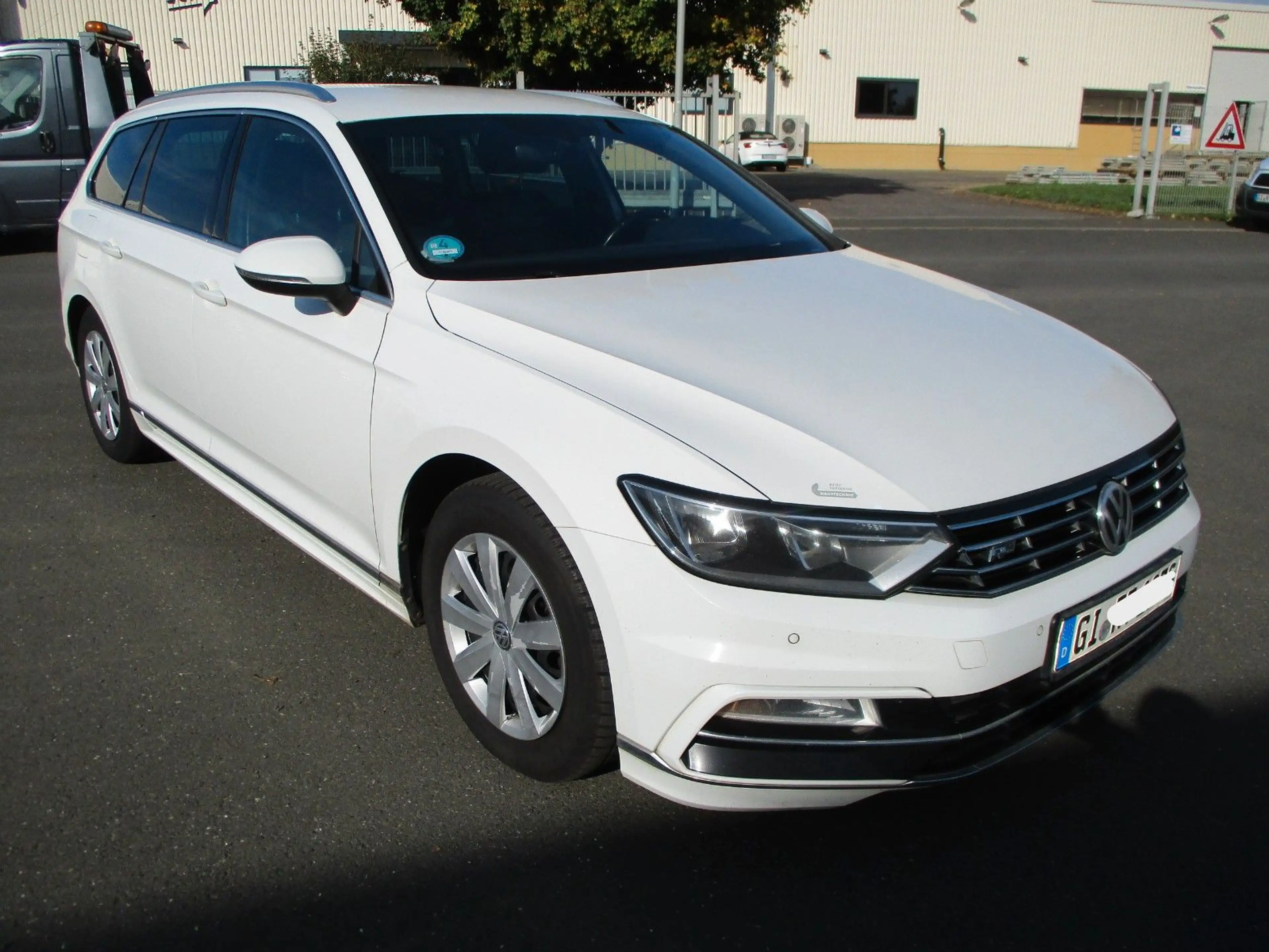 Volkswagen Passat Variant Passat R-Line Comfortline Unfallfrei 1 Hand DSG — photo 4