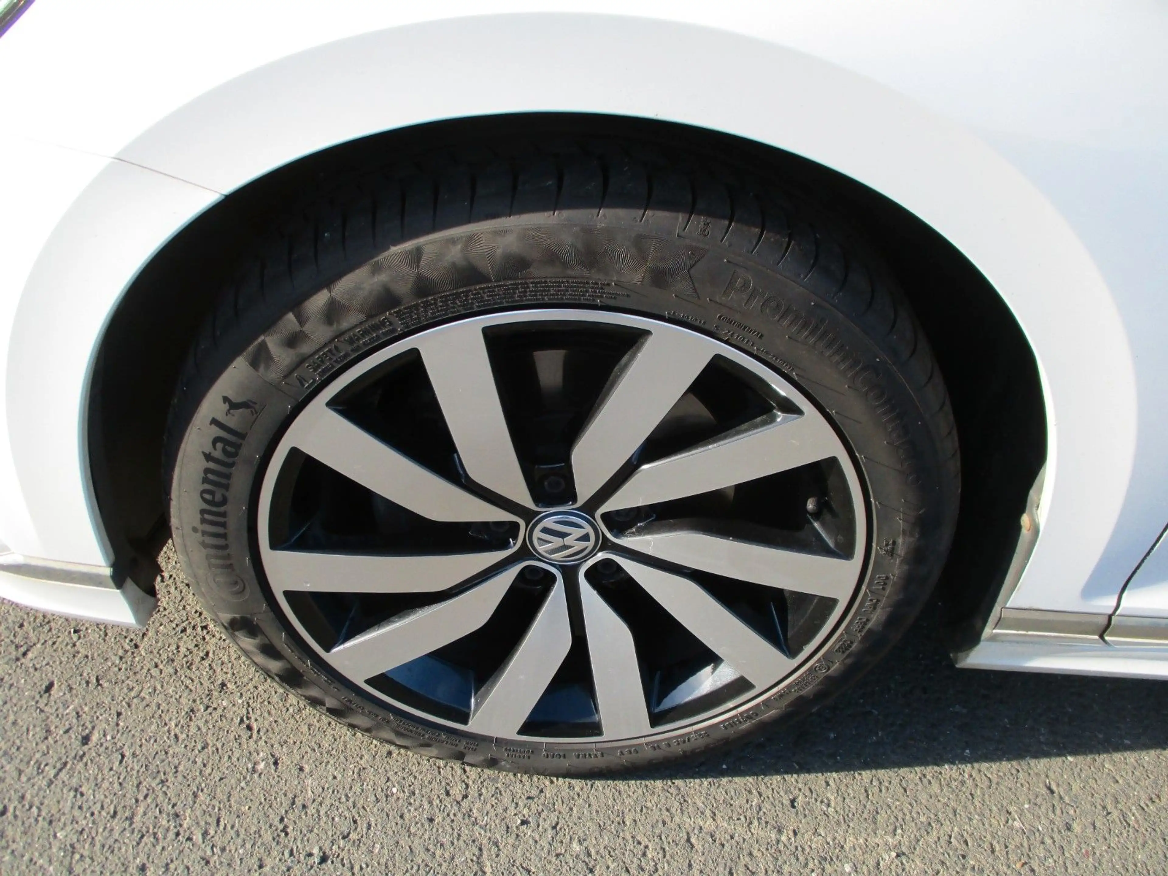 Volkswagen Passat Variant Passat R-Line Comfortline Unfallfrei 1 Hand DSG — photo 23