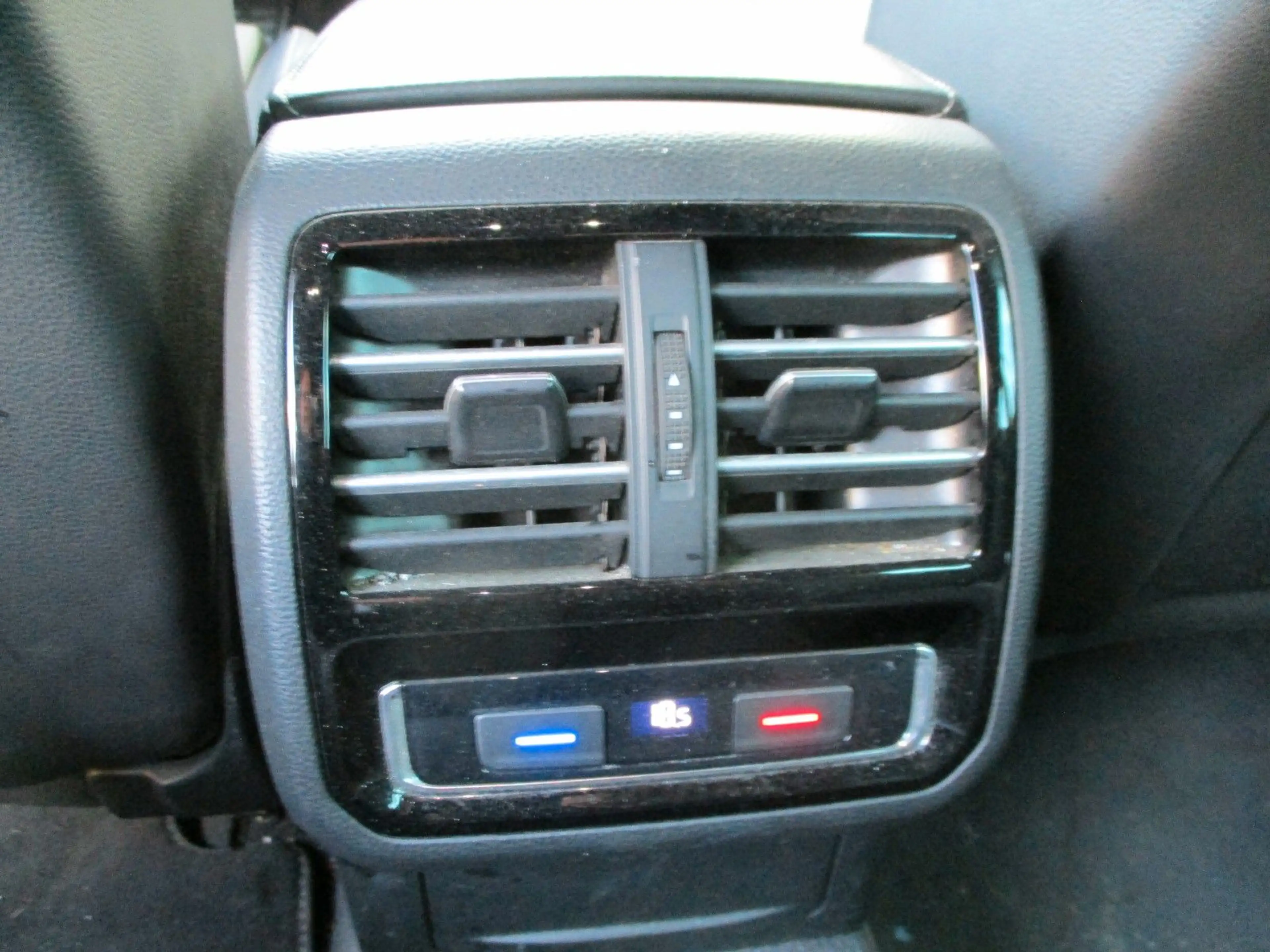 Volkswagen Passat Variant Passat R-Line Comfortline Unfallfrei 1 Hand DSG — photo 13
