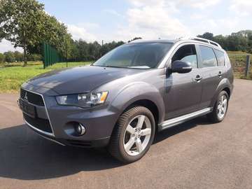 2.2 DI-D Invite 4WD TC-SST, Klima,AHZV