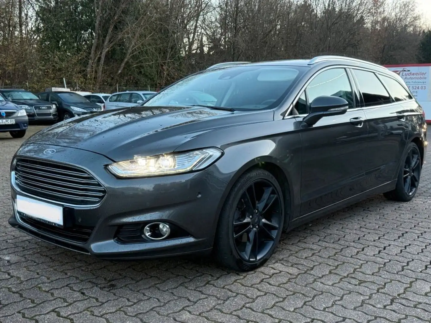 Ford Mondeo Turnier Titanium Automatik Navi Leder Kam Gris - 1