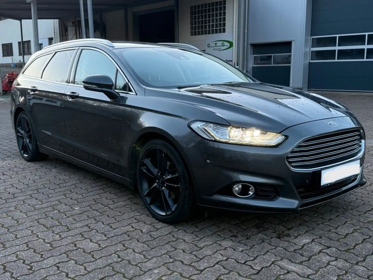 Ford Mondeo Turnier Titanium Automatik Navi Leder Kam Gris - 1
