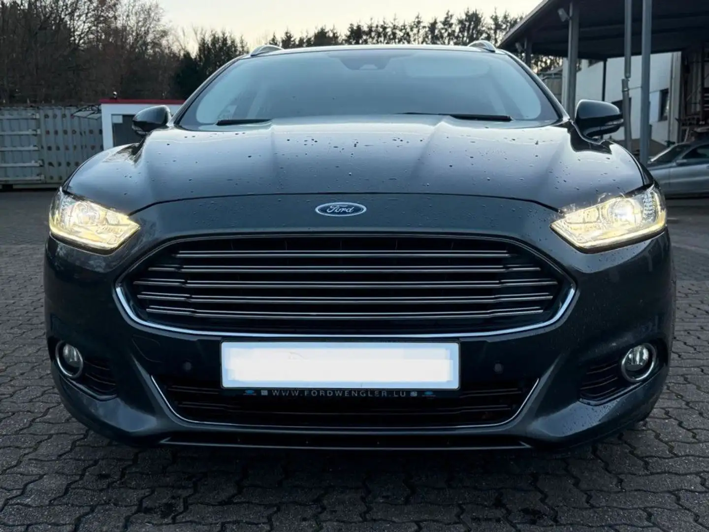 Ford Mondeo Turnier Titanium Automatik Navi Leder Kam Gris - 2