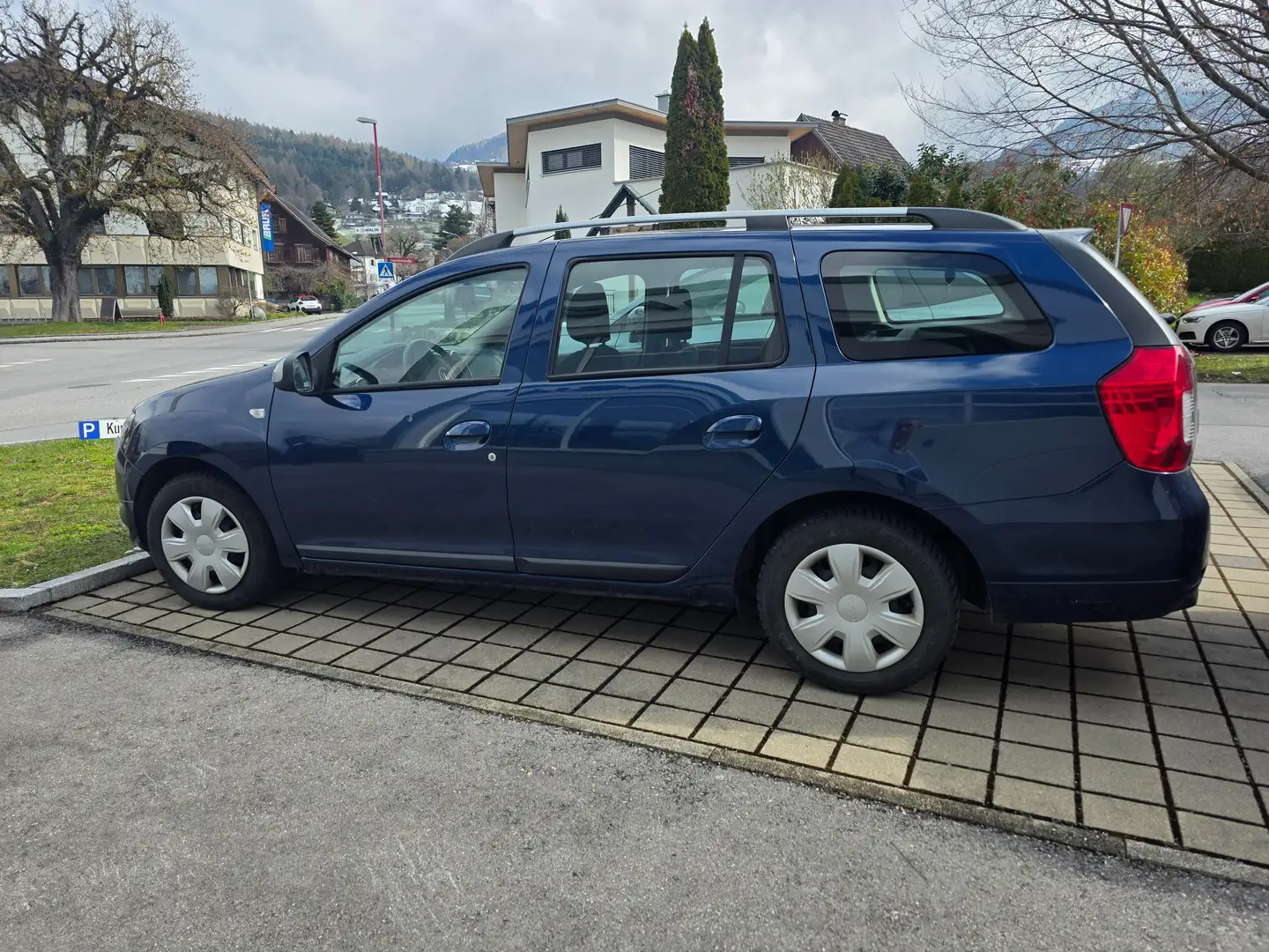 Dacia Logan Celebration 1.Besitz Navi - 2