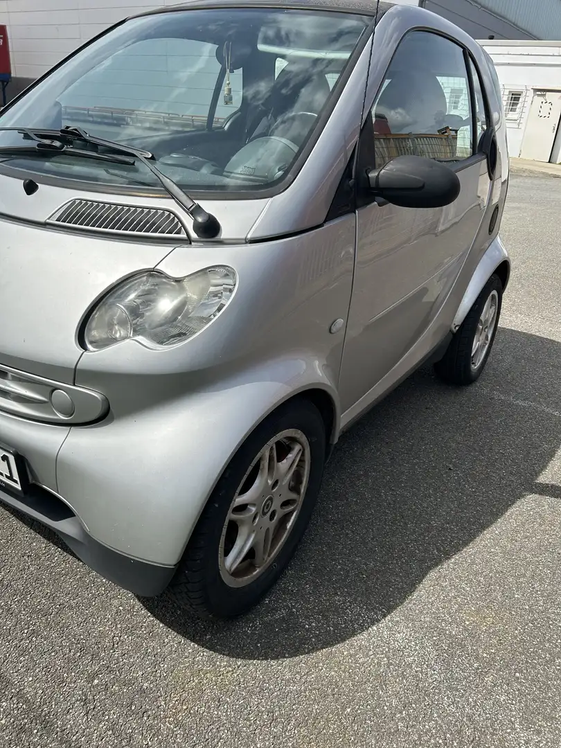 smart forTwo Basis (45kW) Grau - 2