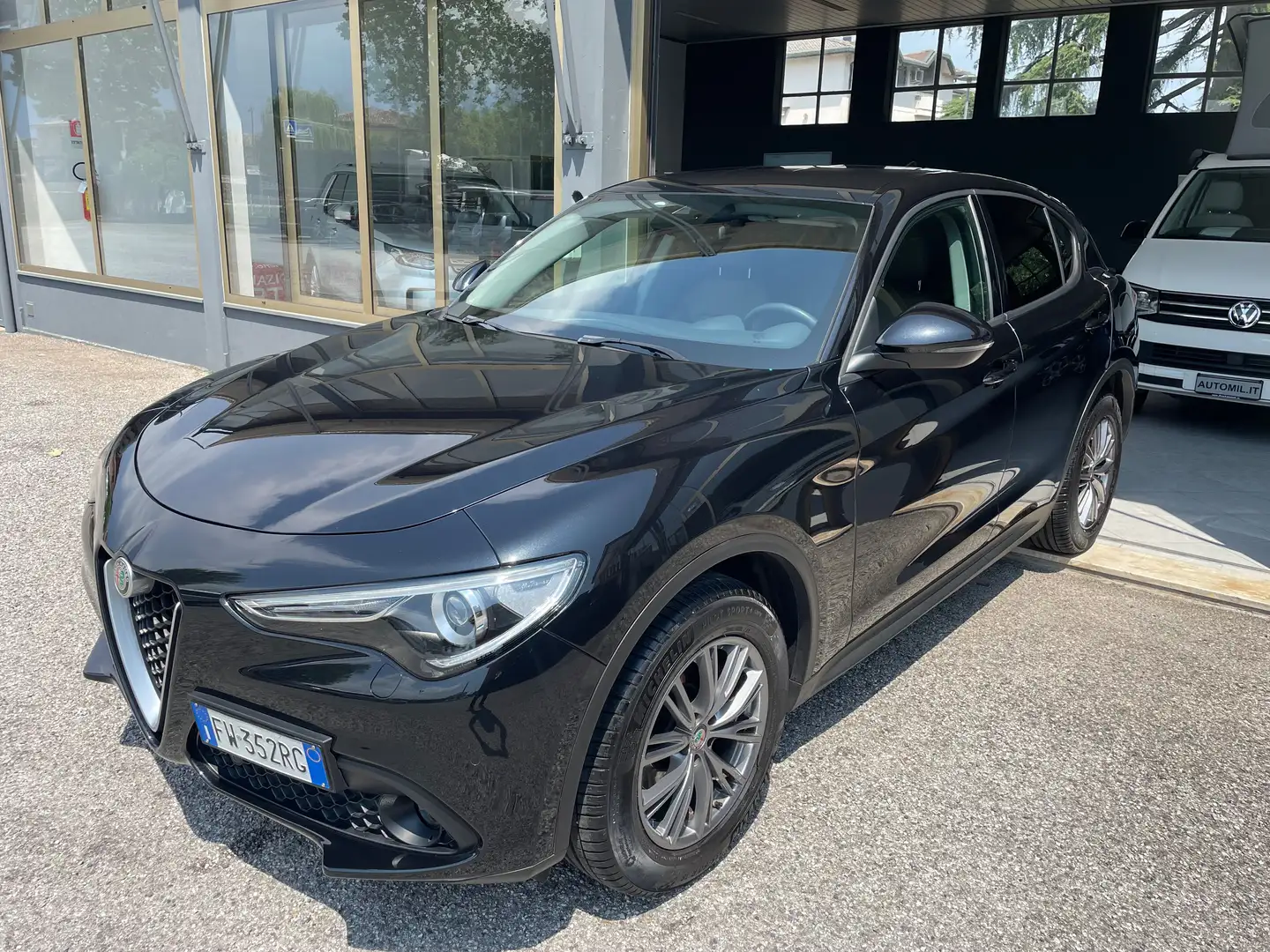 Alfa Romeo Stelvio Stelvio 2.2 t Executive Q4 190cv auto MY19 Nero - 1