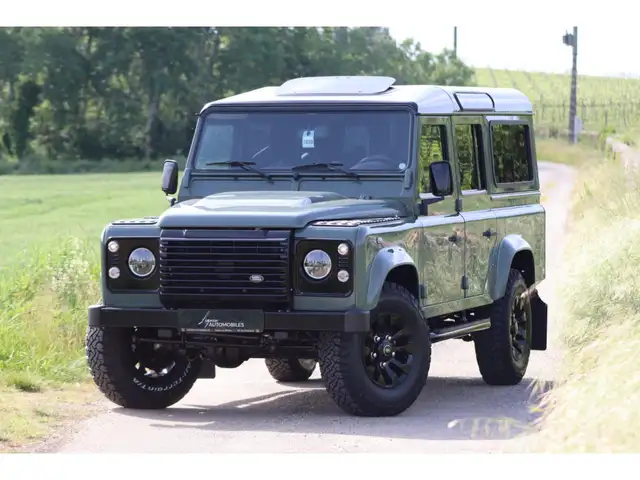 Land Rover Defender 110 td4 SW 7 places \SE\