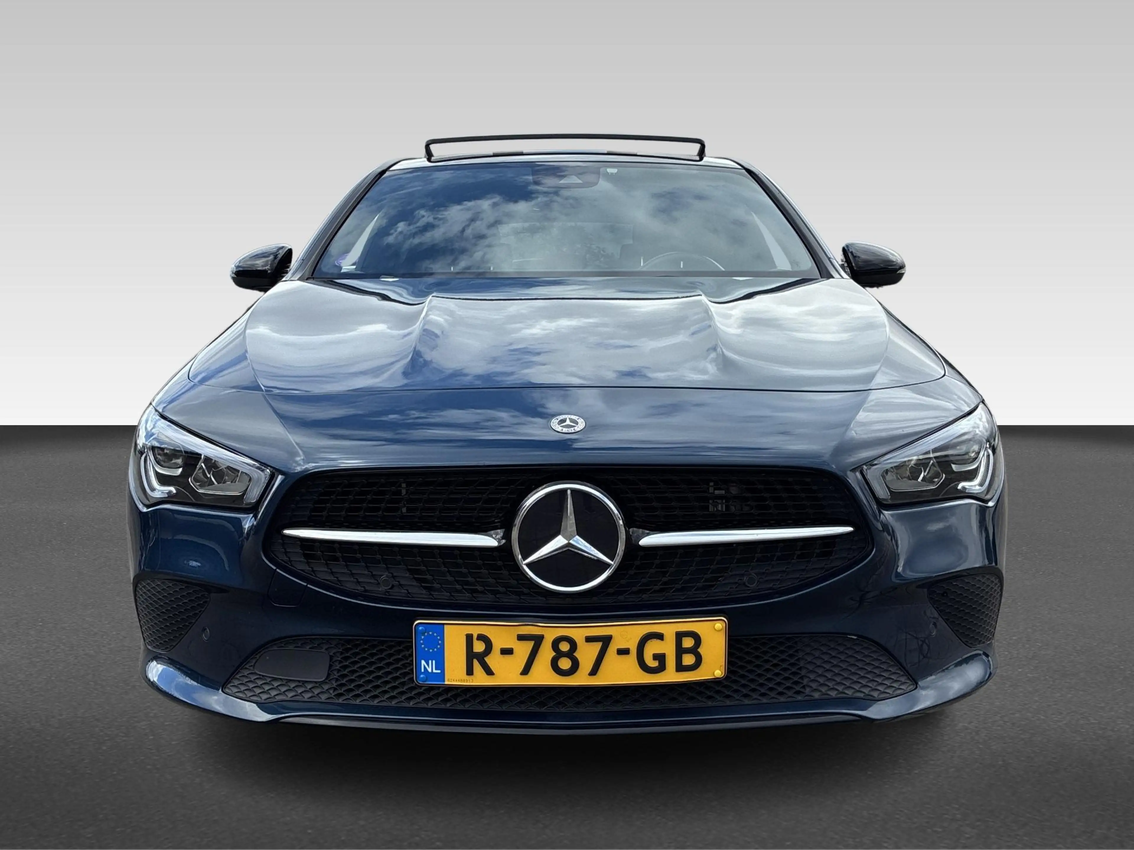 Mercedes-Benz CLA 250 Shooting Brake e Luxury Line | Achteruitrijcamera — photo 4