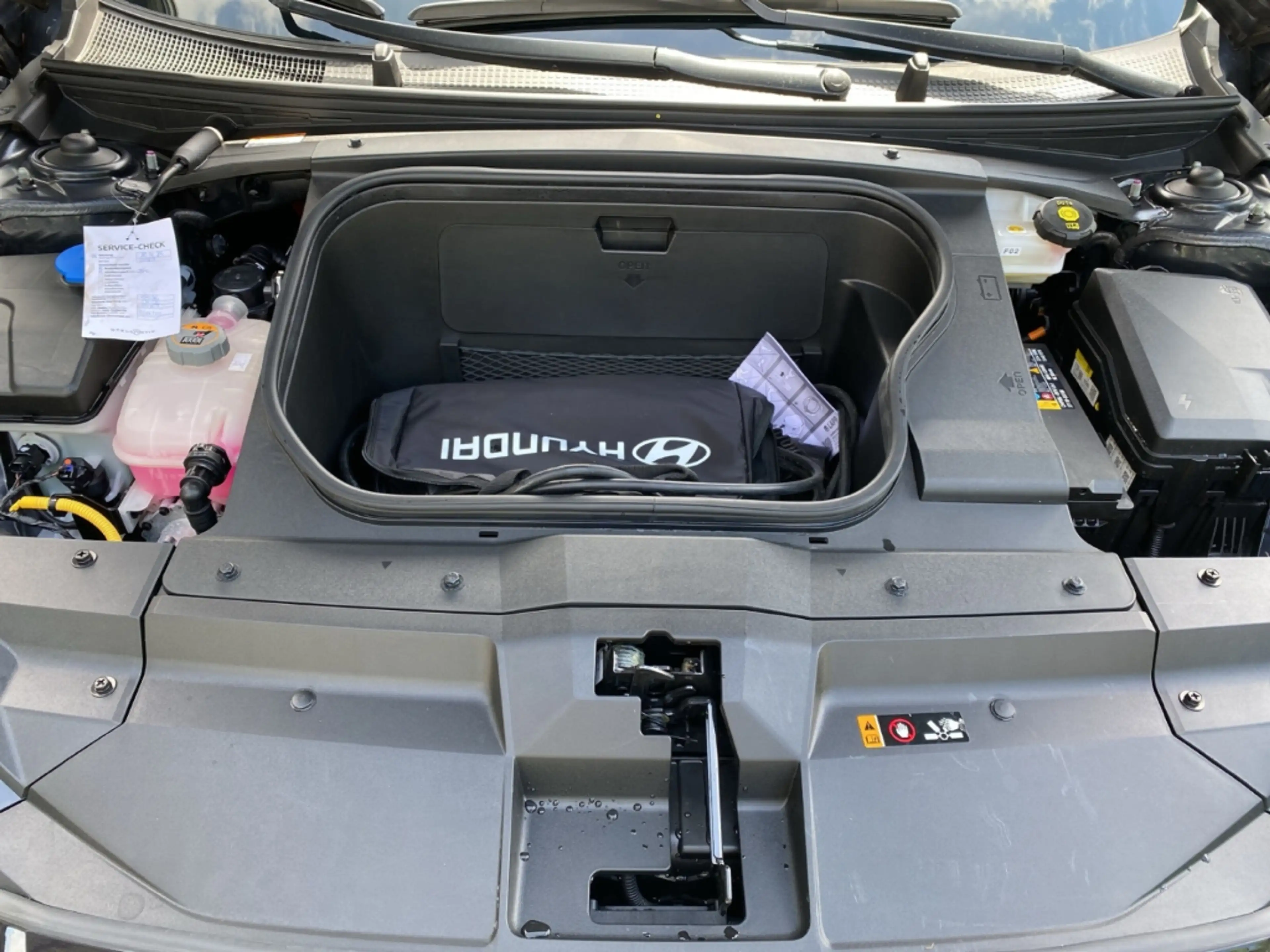 Hyundai IONIQ 6 Techniq Elektro Heckantrieb HUD 360 Kamera — photo 6