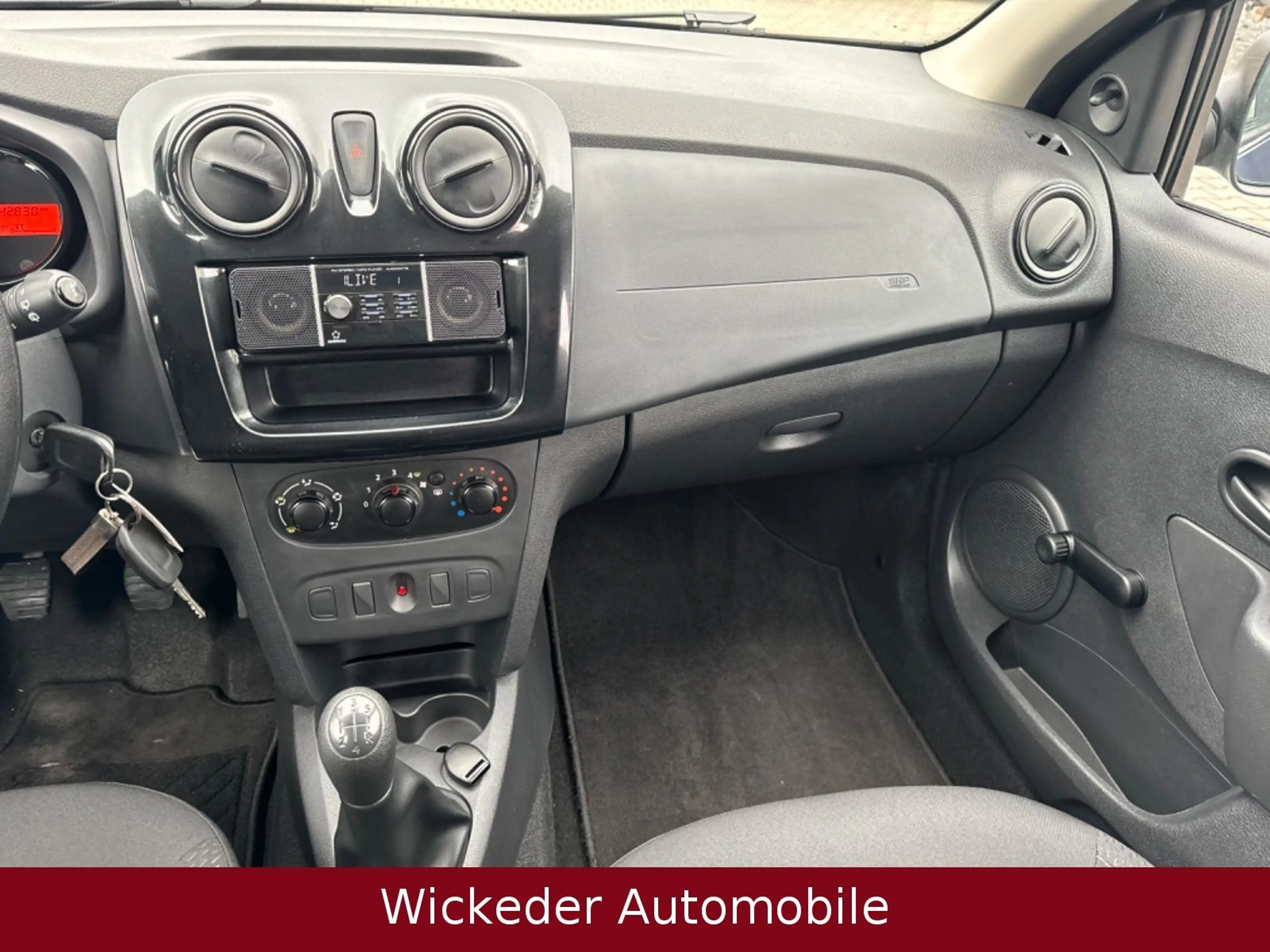 Dacia Logan MCV II Kombi Essentiel/Tüv Neu/Top Pflege — photo 12