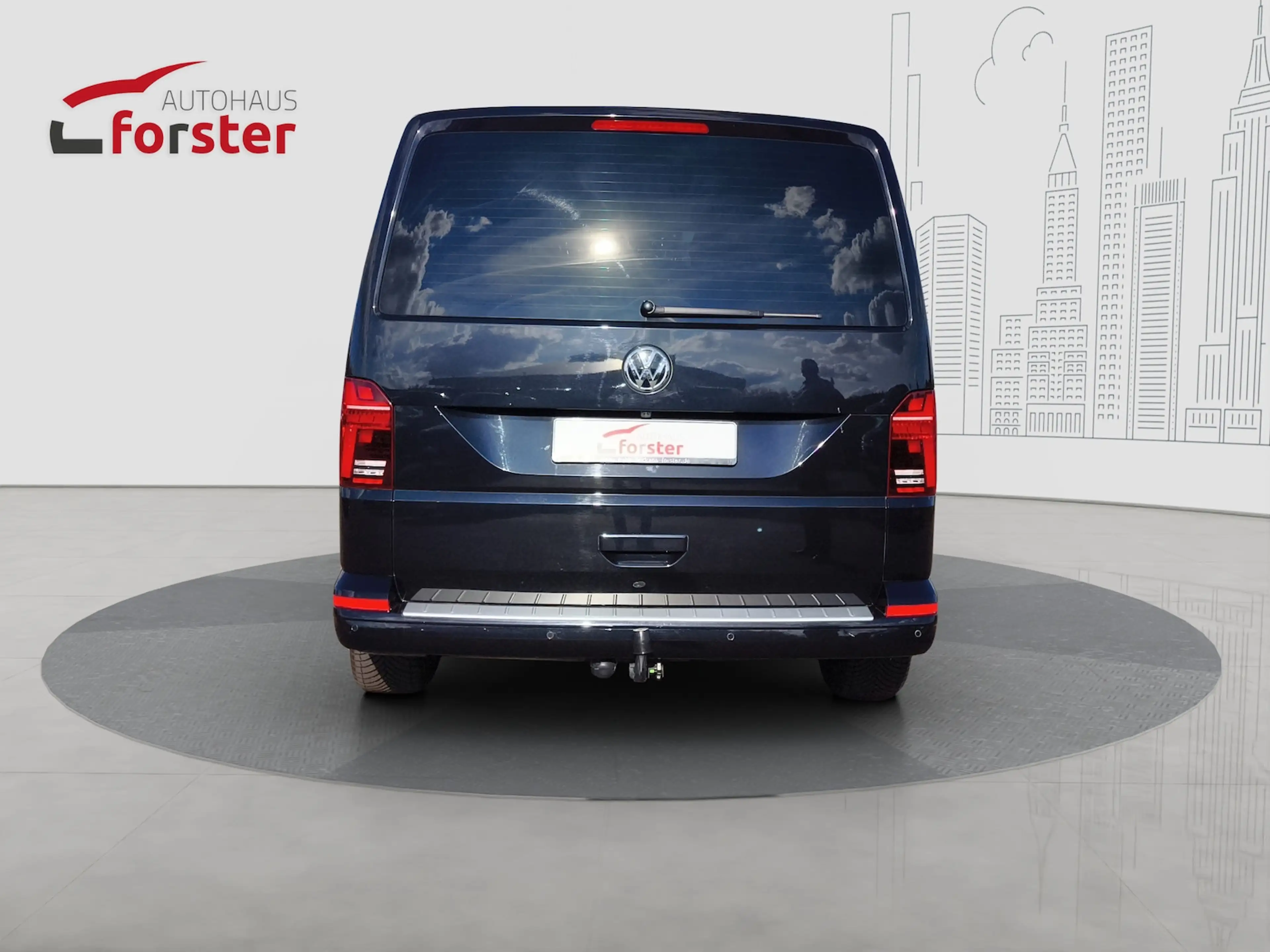 Volkswagen T6.1 Multivan 2.0 TDI 4MOTION AHK ACC Standheiz. — photo 5