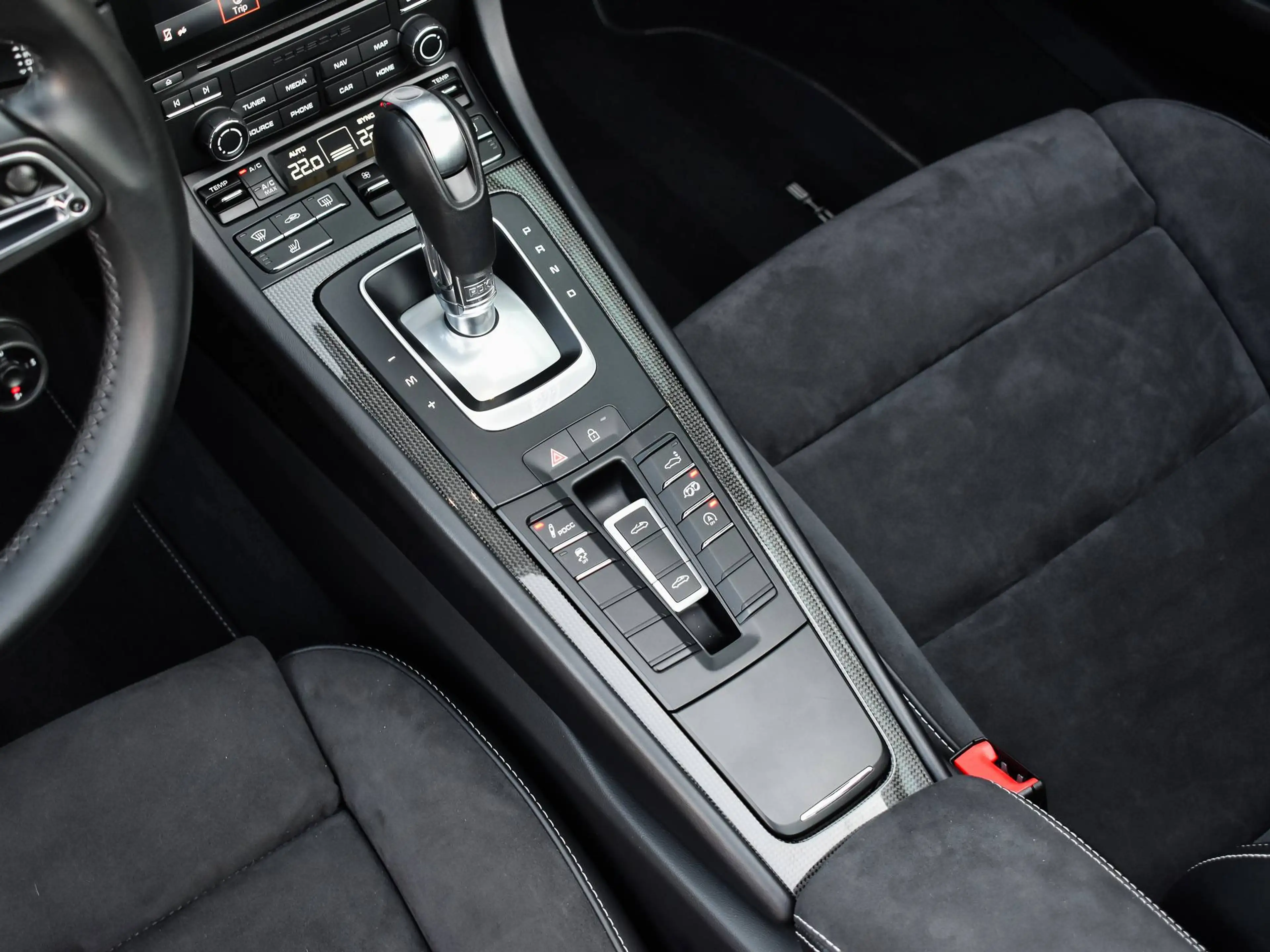 Porsche 911 991 Targa 4 GTS / GT Silver / Top Condition / Carbon / Rear axle steering / FULL — photo 10