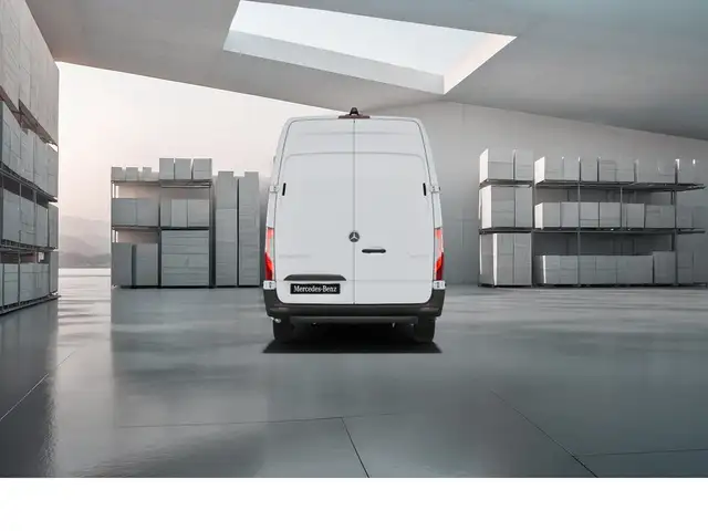 Mercedes-Benz Sprinter view 5