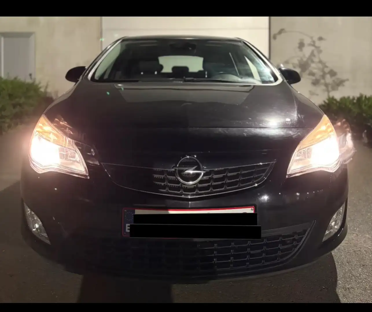 Opel Astra 1.4 Turbo Edition - 1