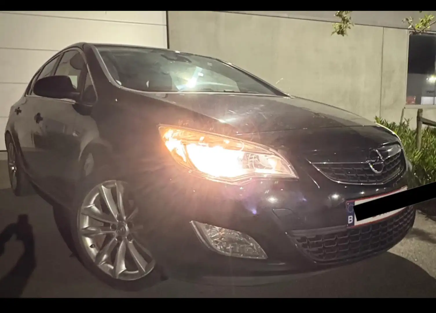 Opel Astra 1.4 Turbo Edition - 2
