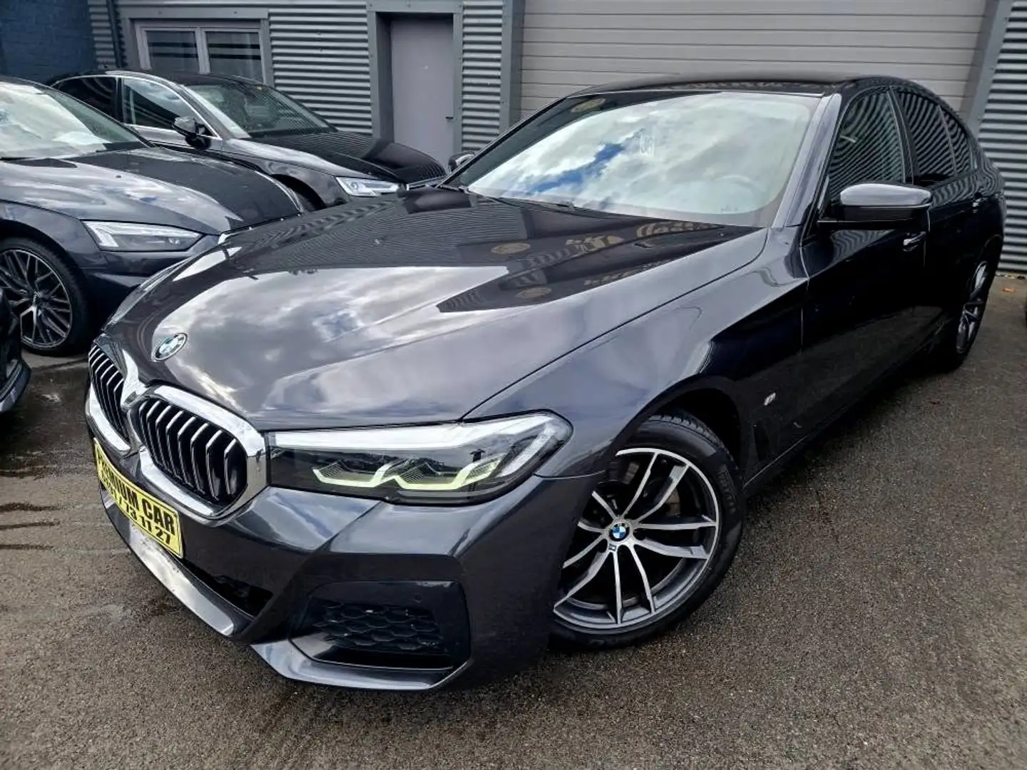 BMW 520 🔺*520iA *PACK M TECHNIK* PACK ECLAIRAGE*🔺 Grau - 2