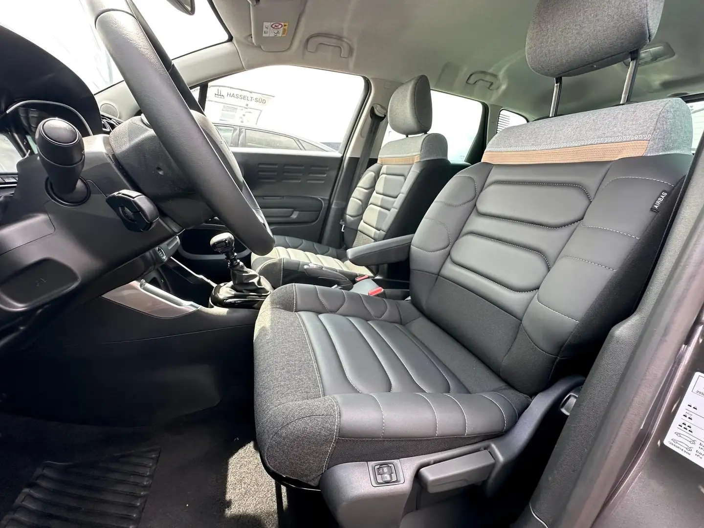 Citroen C3 Aircross 1.5 Blue-HDI FAP Grau - 2