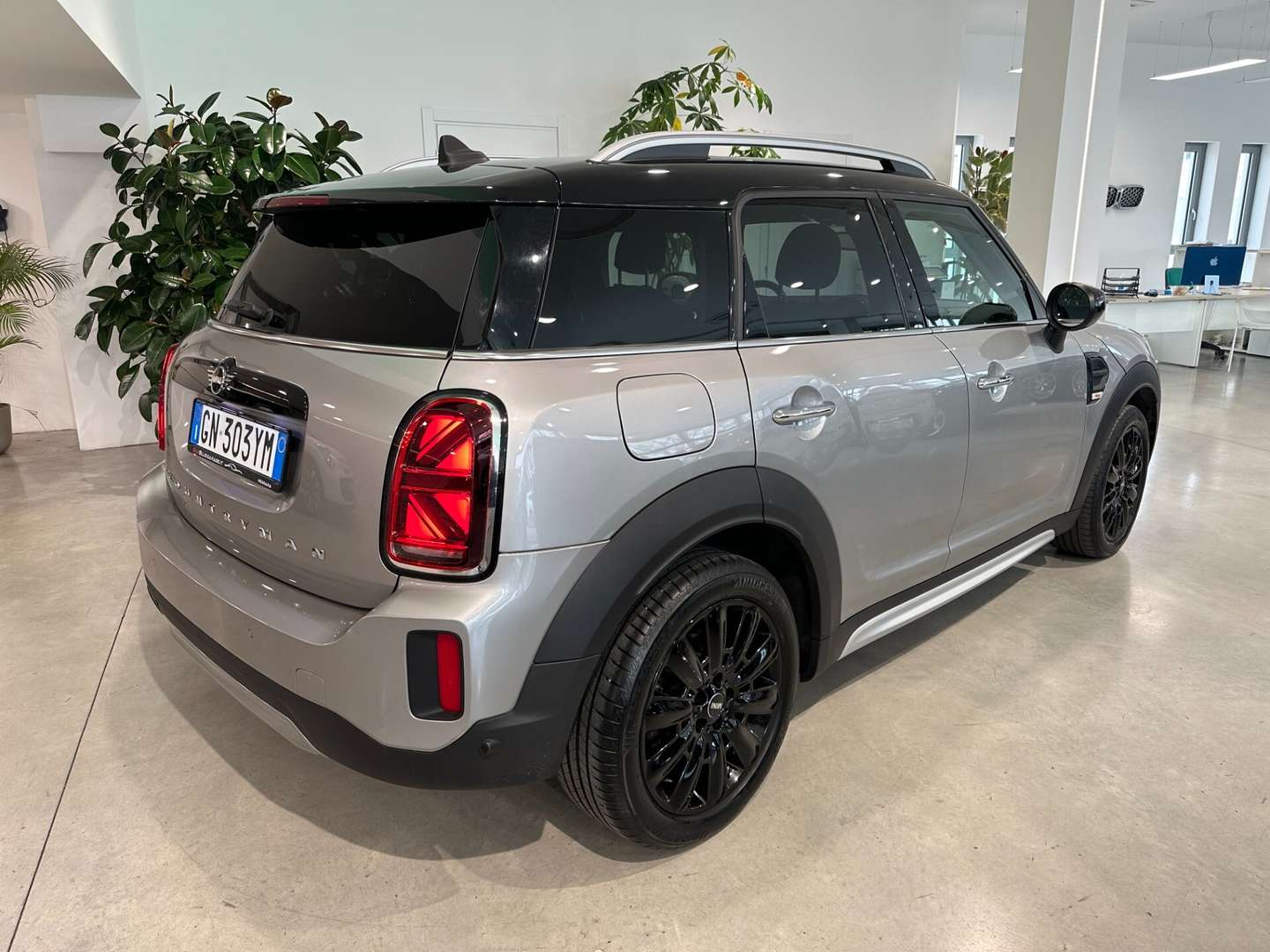 Mini Countryman Cooper Essential -  - Joinsteer - #1