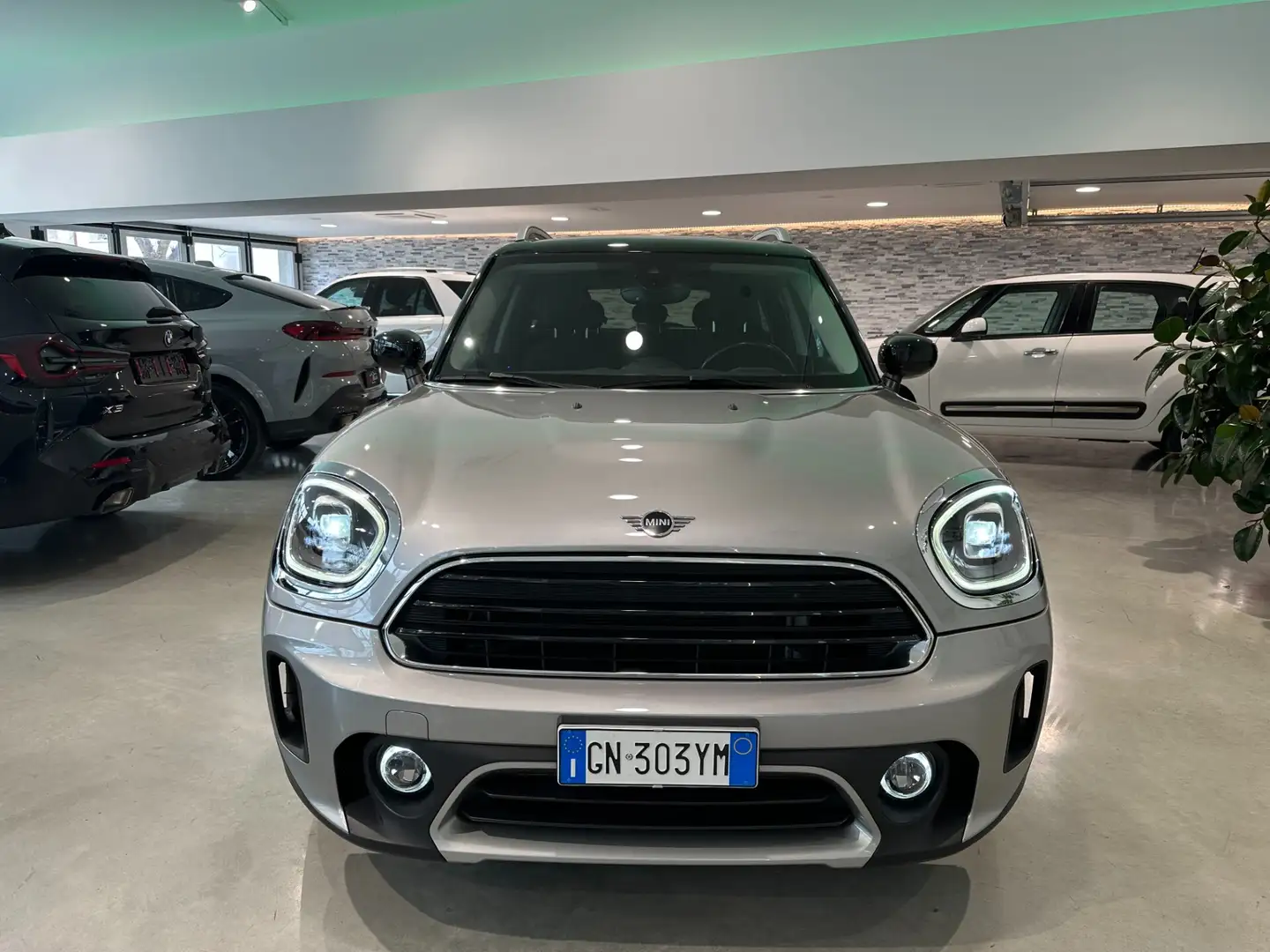 MINI Cooper Countryman 1.5 Essential Gris - 1