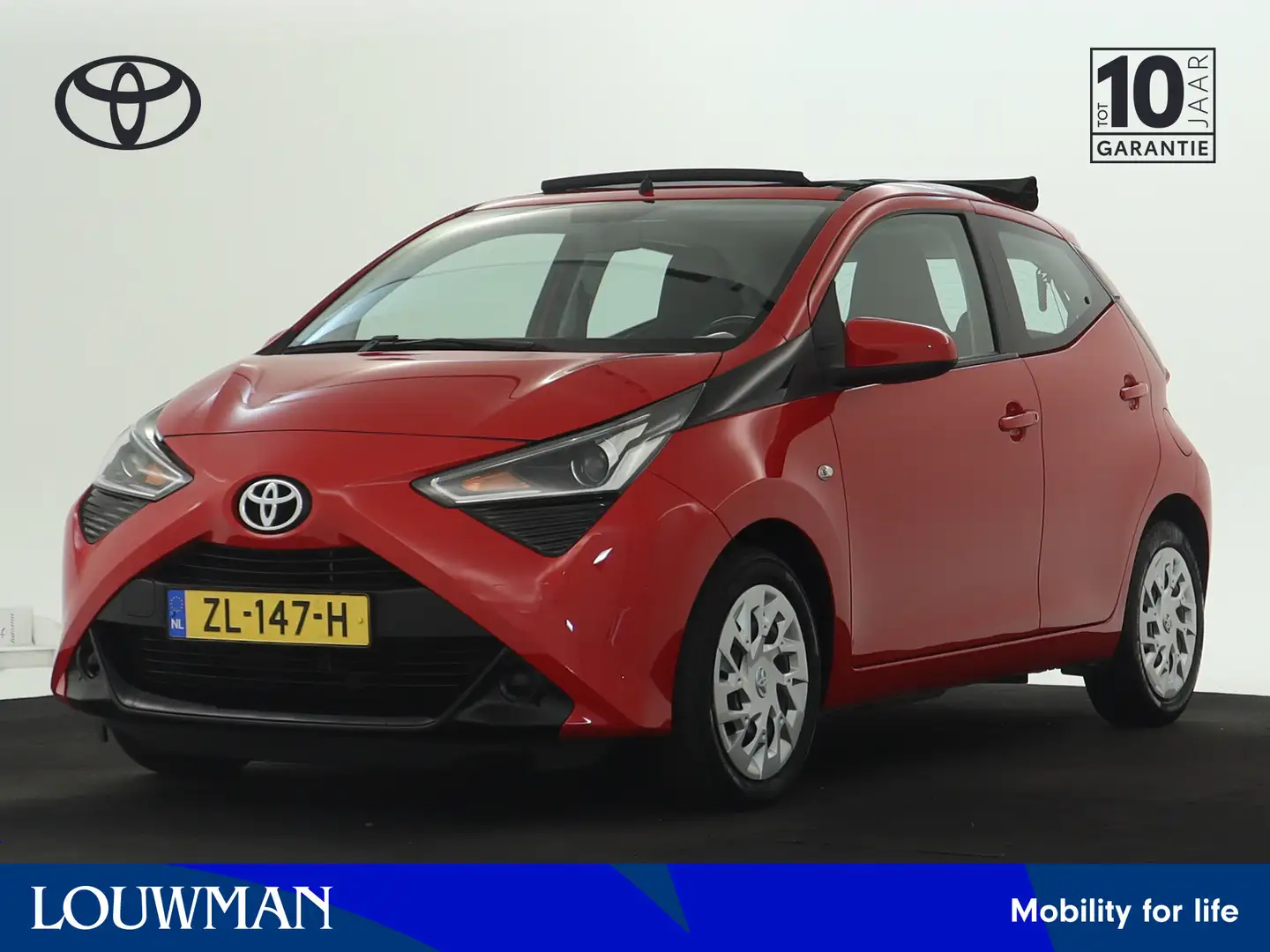 Toyota Aygo 1.0 VVT-i x-play Rouge - 1