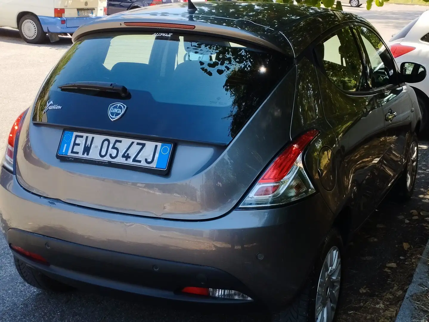 Lancia Ypsilon Silver ecochic metano 80cv E5+ Grau - 2