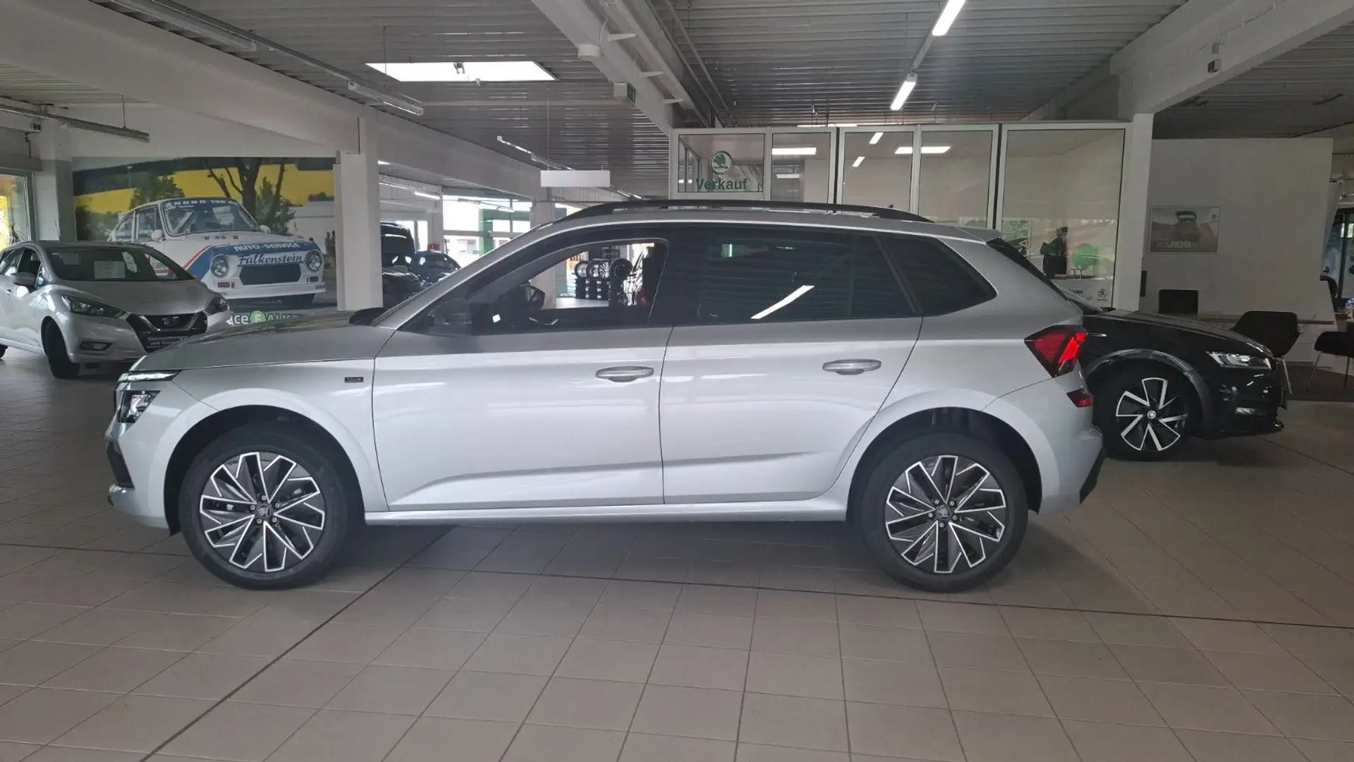 Skoda Kamiq TOUR 116PS AHK/Fahr-ASS/Matrix/Kamera/EPH Argent - 2
