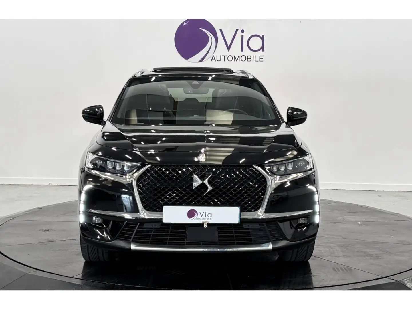 DS Automobiles DS 7 Crossback 1.5 BLUEHDI 130 EXECUTIVE / TOIT OUVRANT / SIEGE CHAUFFANT / CUIR Schwarz - 2