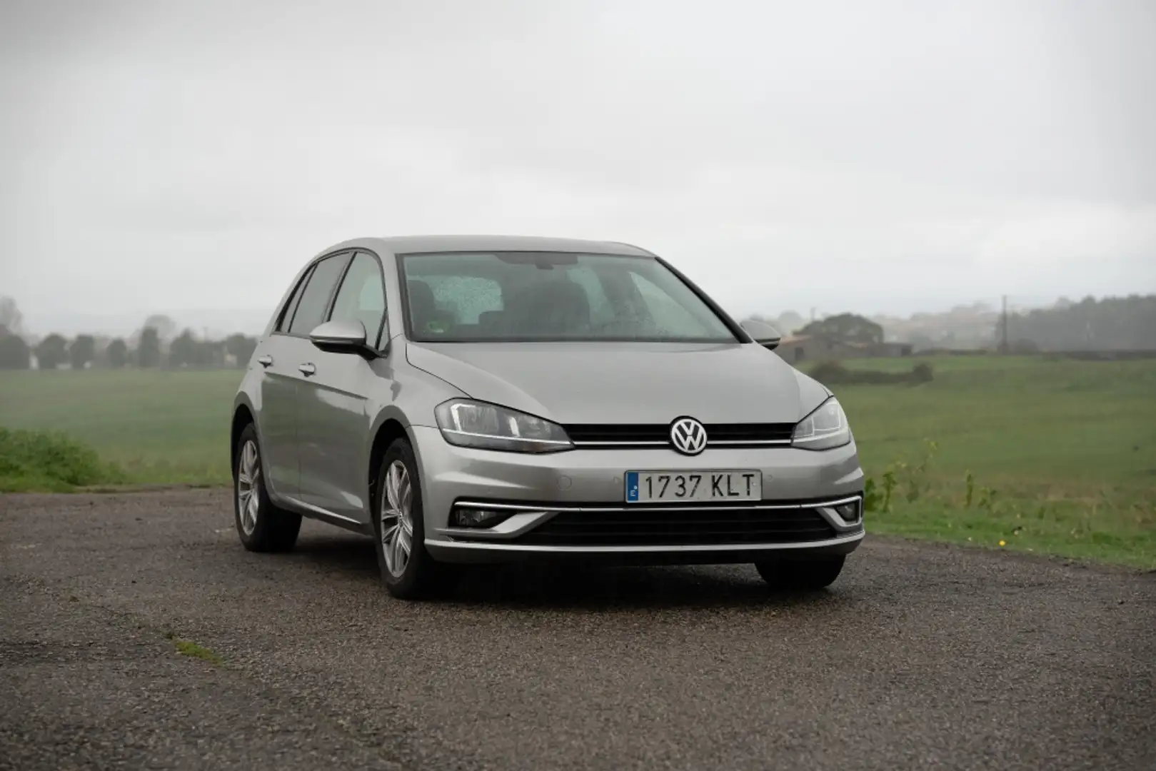 Volkswagen Golf 1.6TDI Advance 85kW Plateado - 2