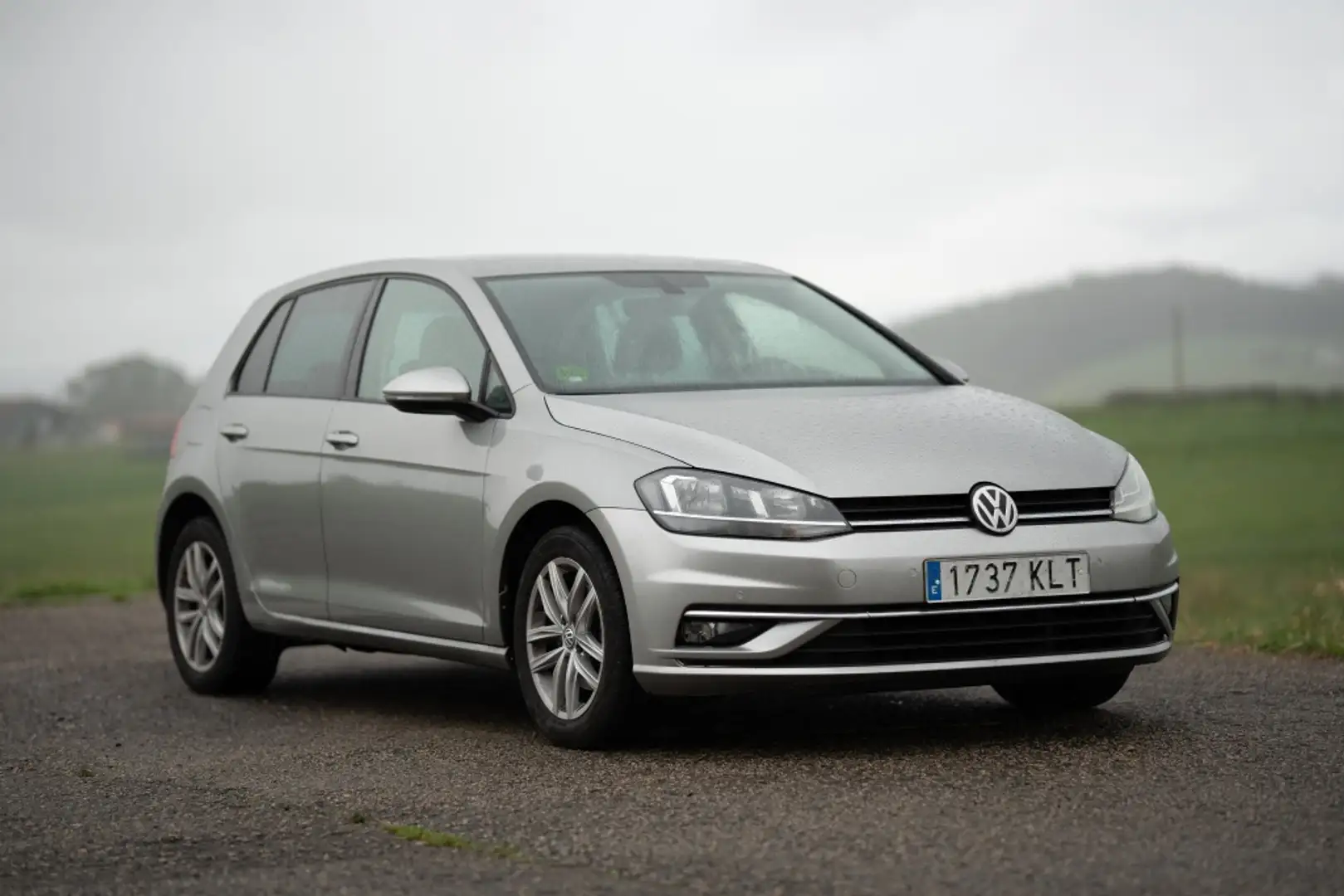 Volkswagen Golf 1.6TDI Advance 85kW Plateado - 1