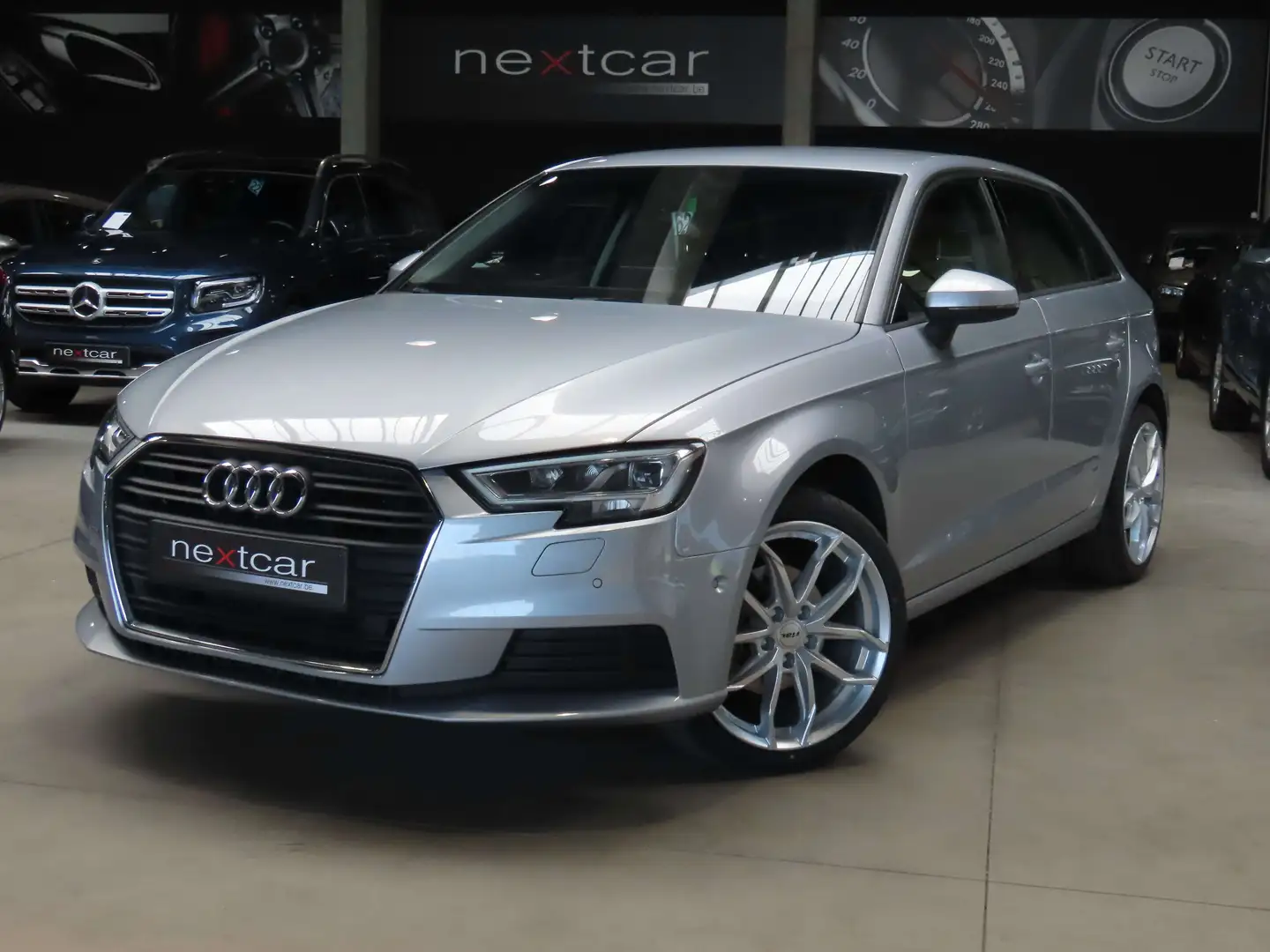 Audi A3 30TDi Sportback Design STronic *LED-NAVI-CUIR* Argent - 1