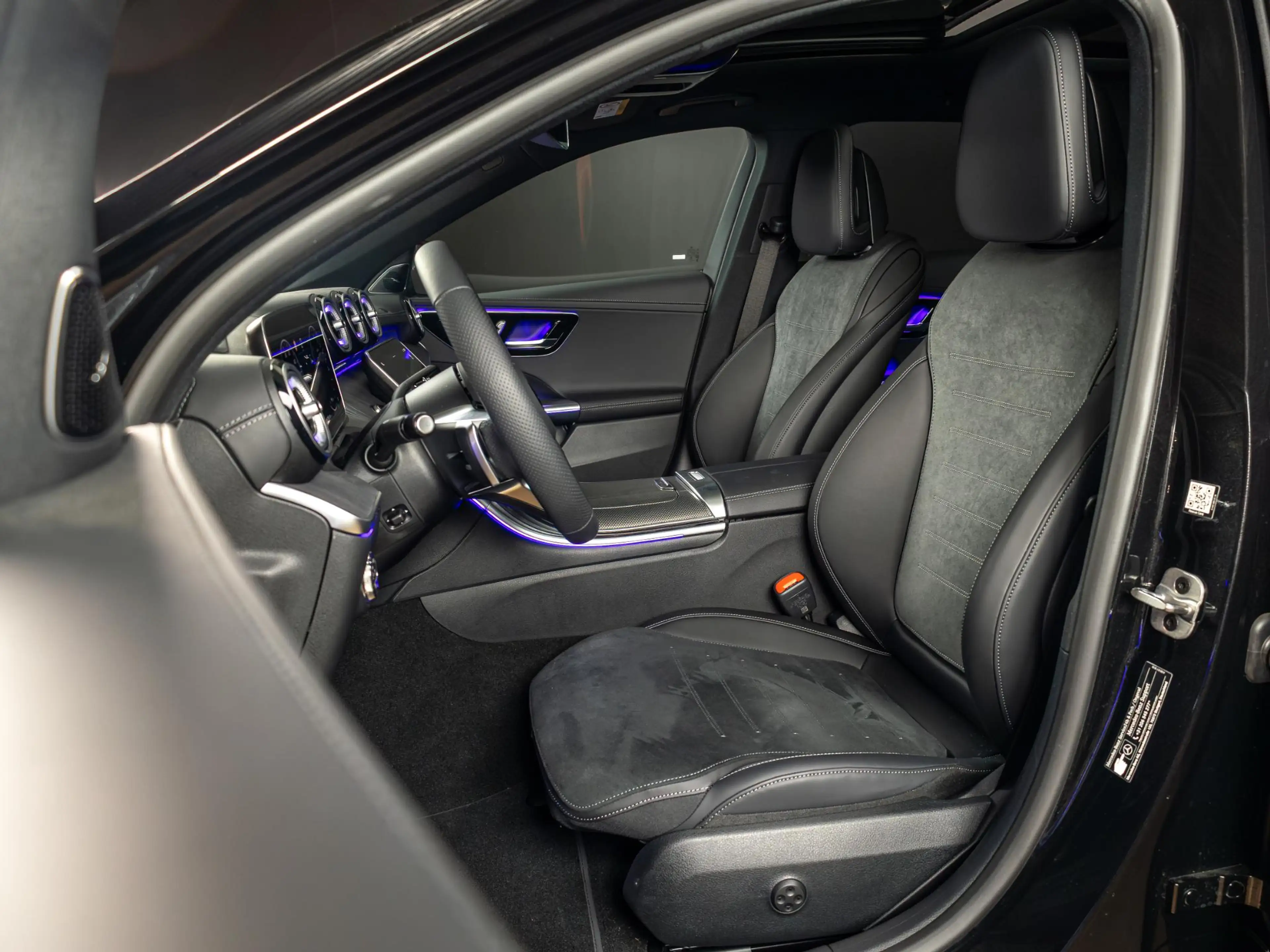 Mercedes-Benz C 300 Estate 300e Business Solution AMG Premium PLUS | P — photo 7