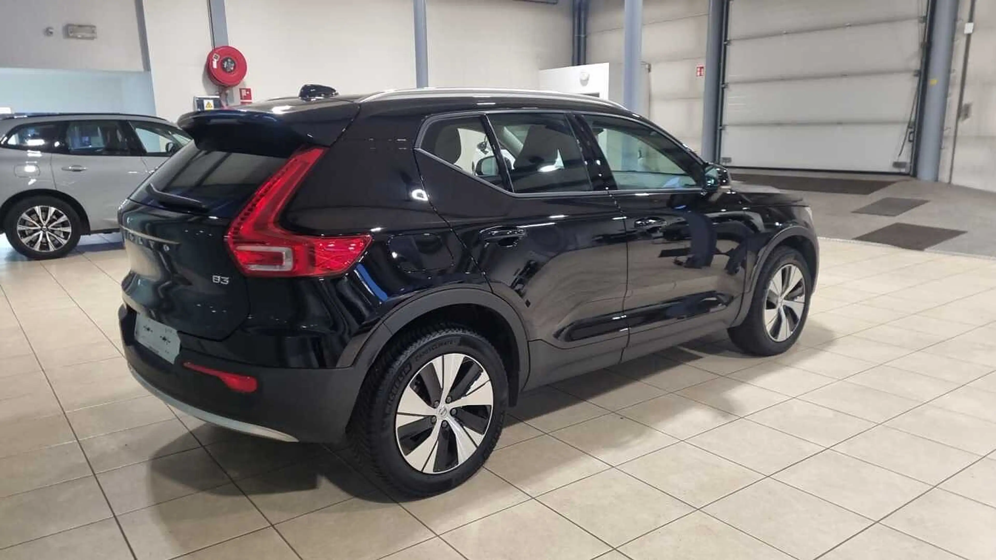 Volvo XC40 B3 Mild hybrid, Benz, LEDER, 3 jaar SEL waarborg — photo 7