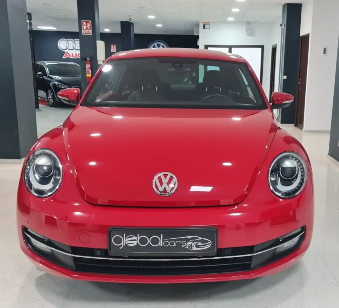 Volkswagen Beetle 2.0TDI Design 150 Rojo - 1