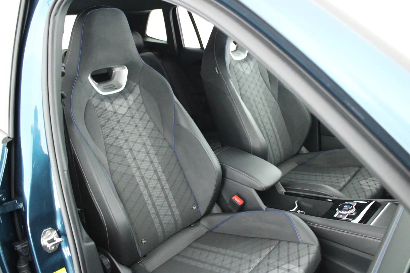 Volkswagen Tiguan 1.5 204pk eHybrid R-Line Edition Black Style Trekh Bleu - 2